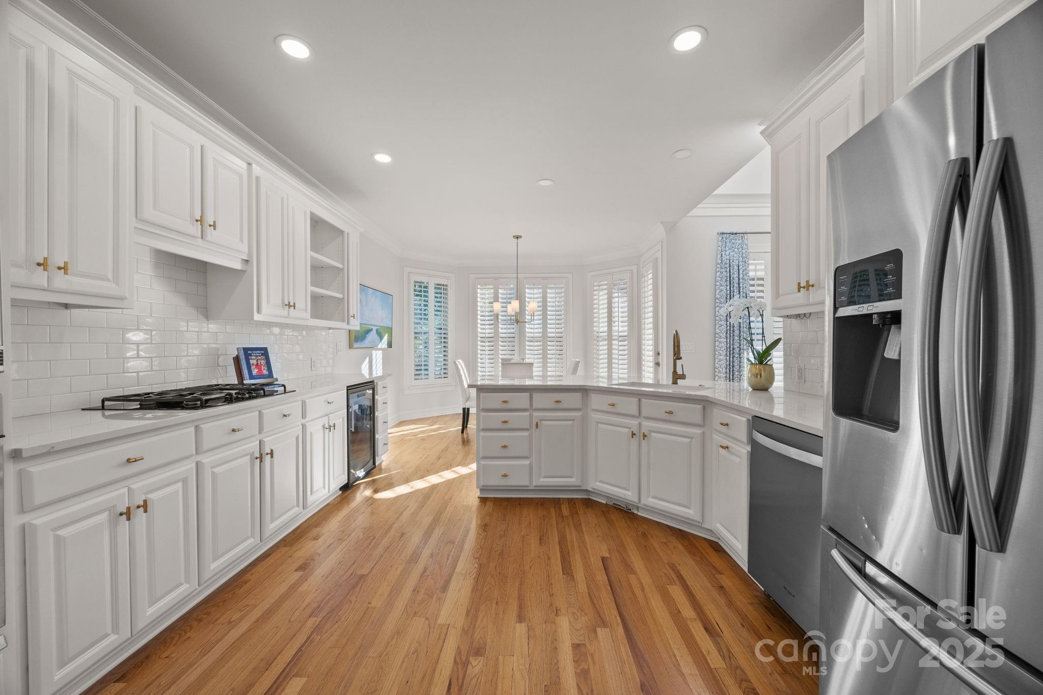 6147 Sharon Acres Rd