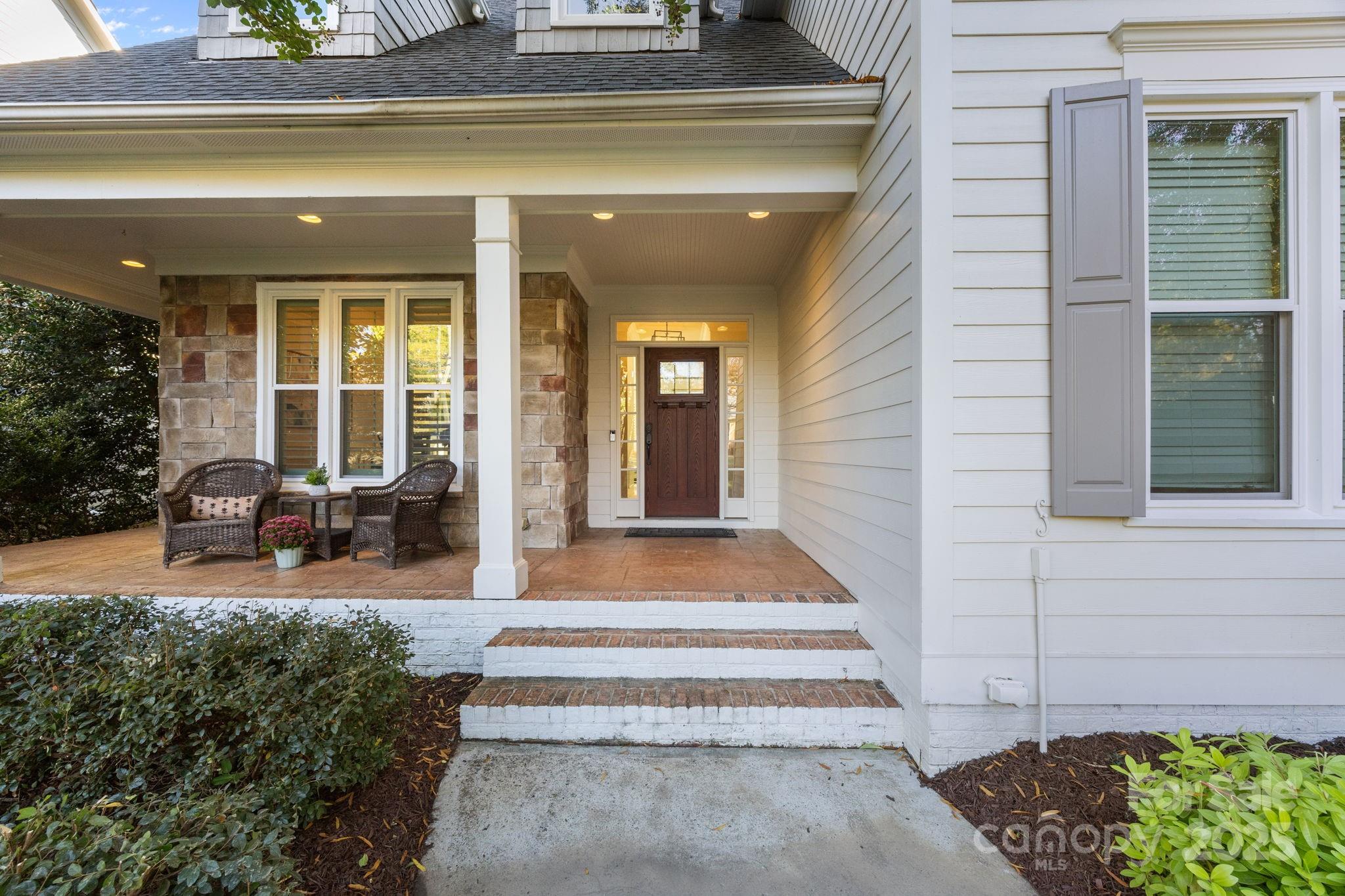 6147 Sharon Acres Rd