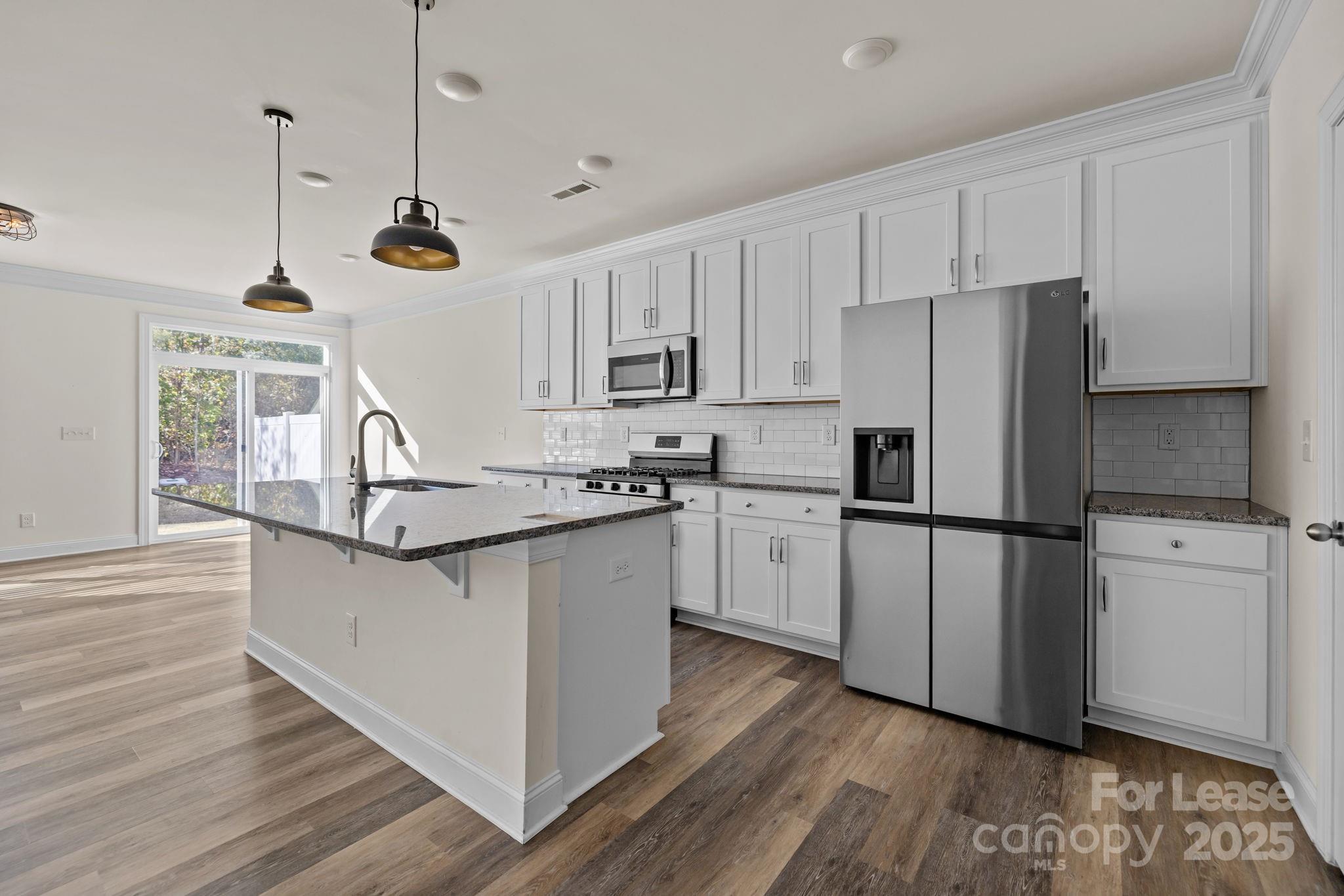 2141 Bexar Trail