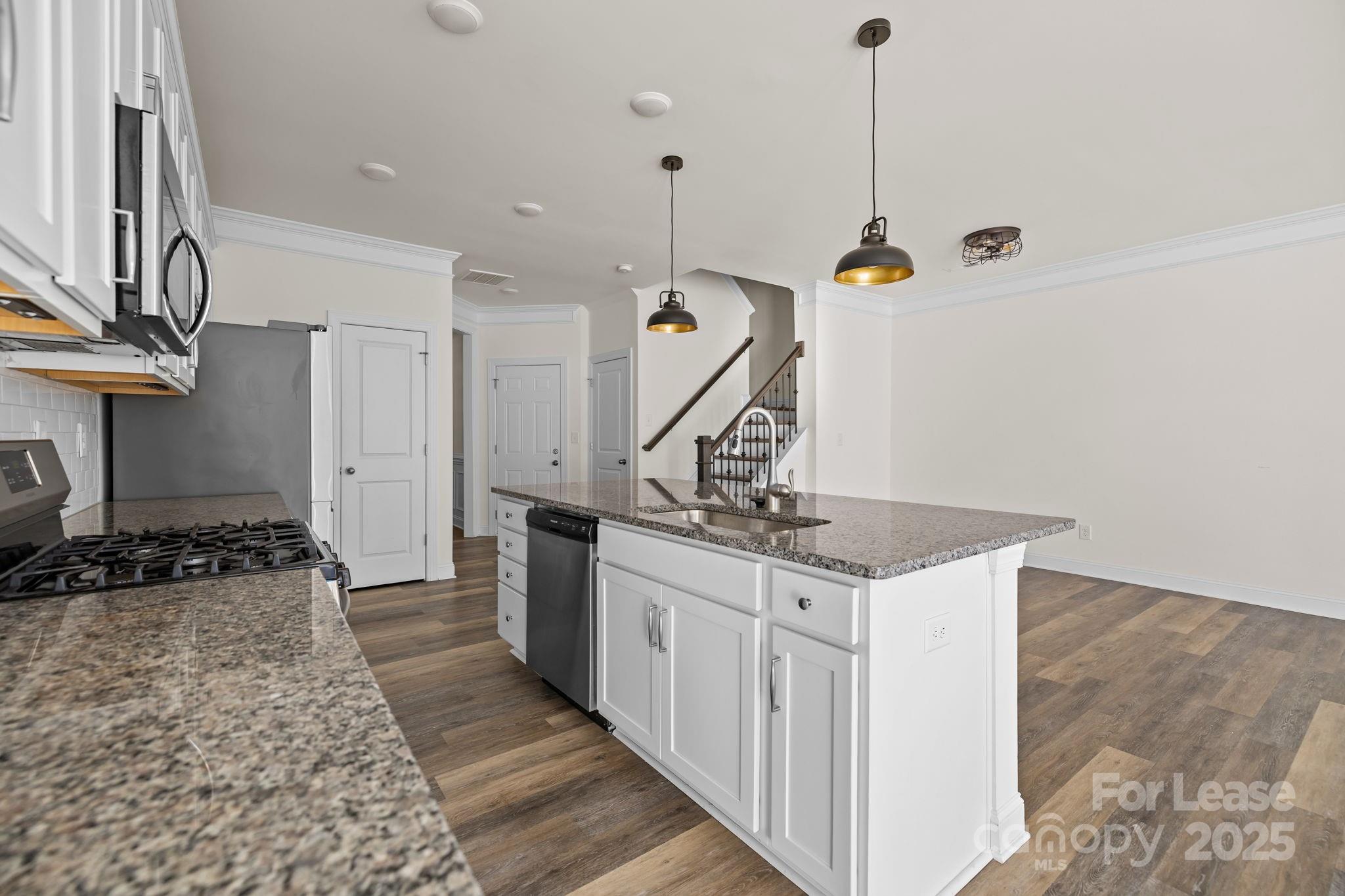 2141 Bexar Trail