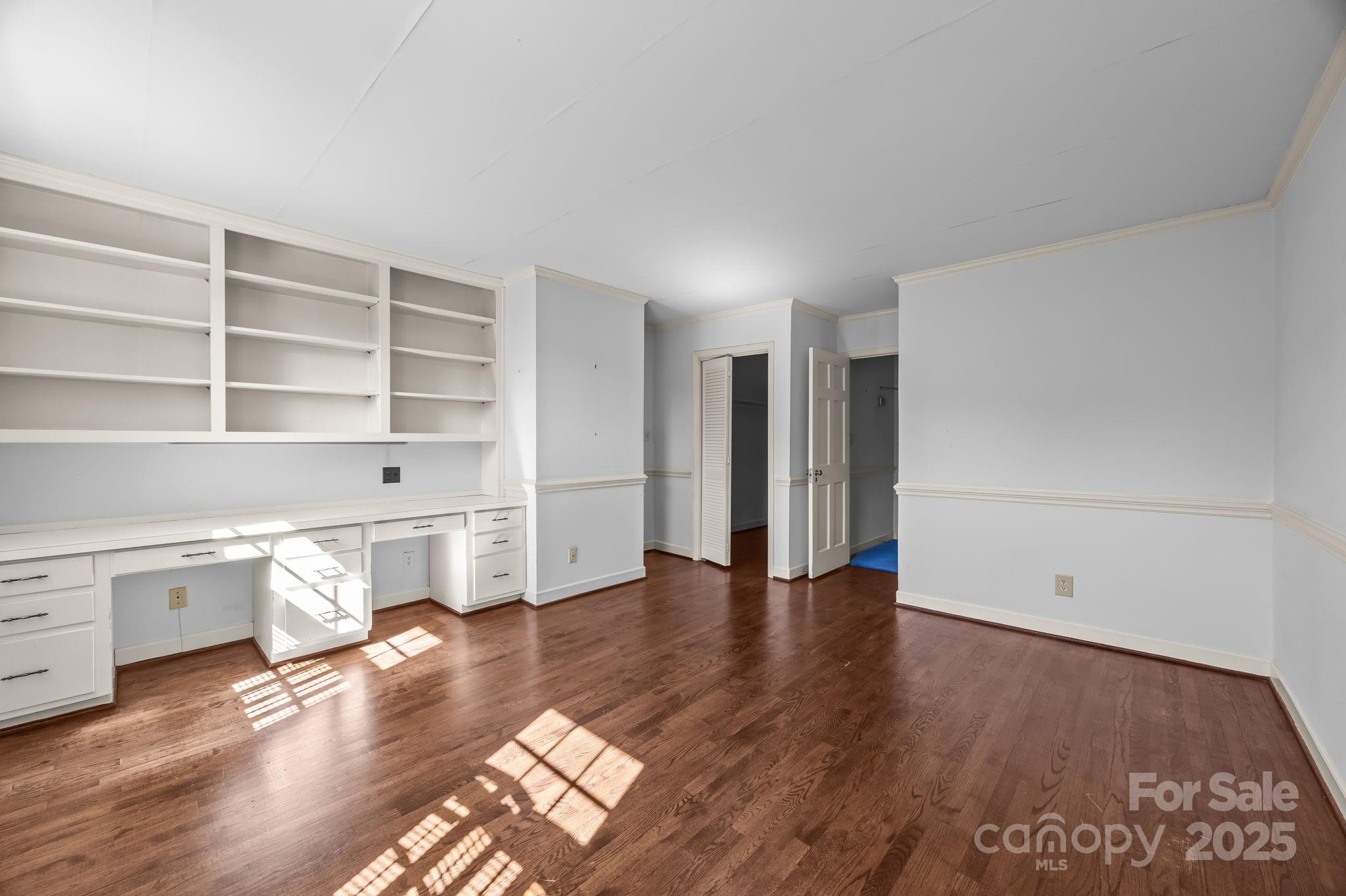 155 Perrin Place