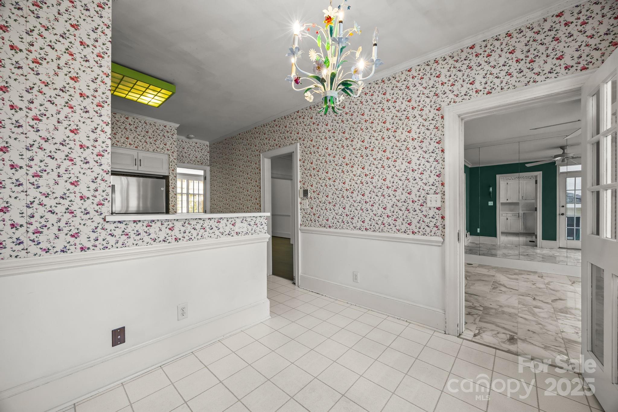 155 Perrin Place