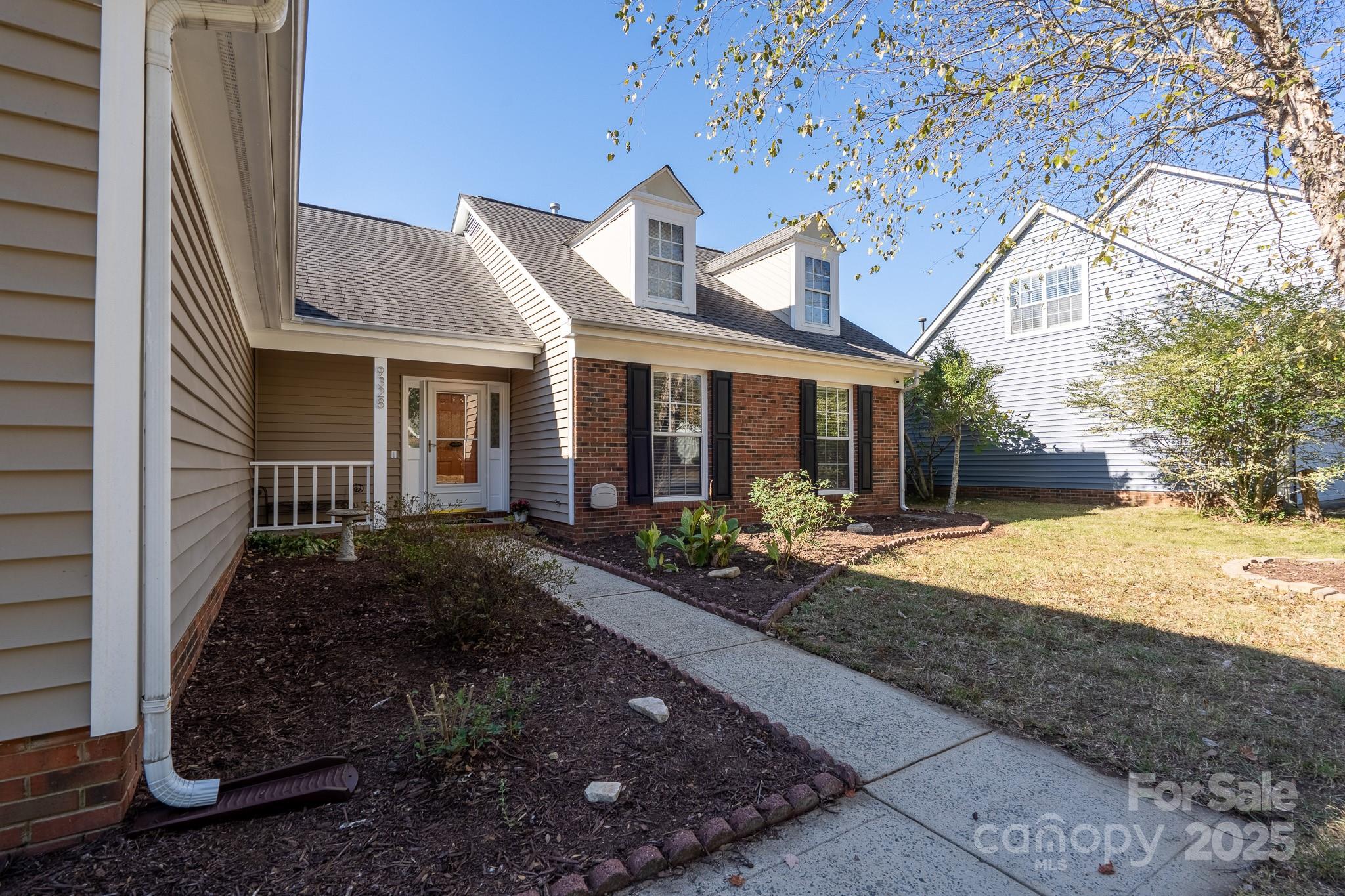 9328 Hanworth Trace Drive