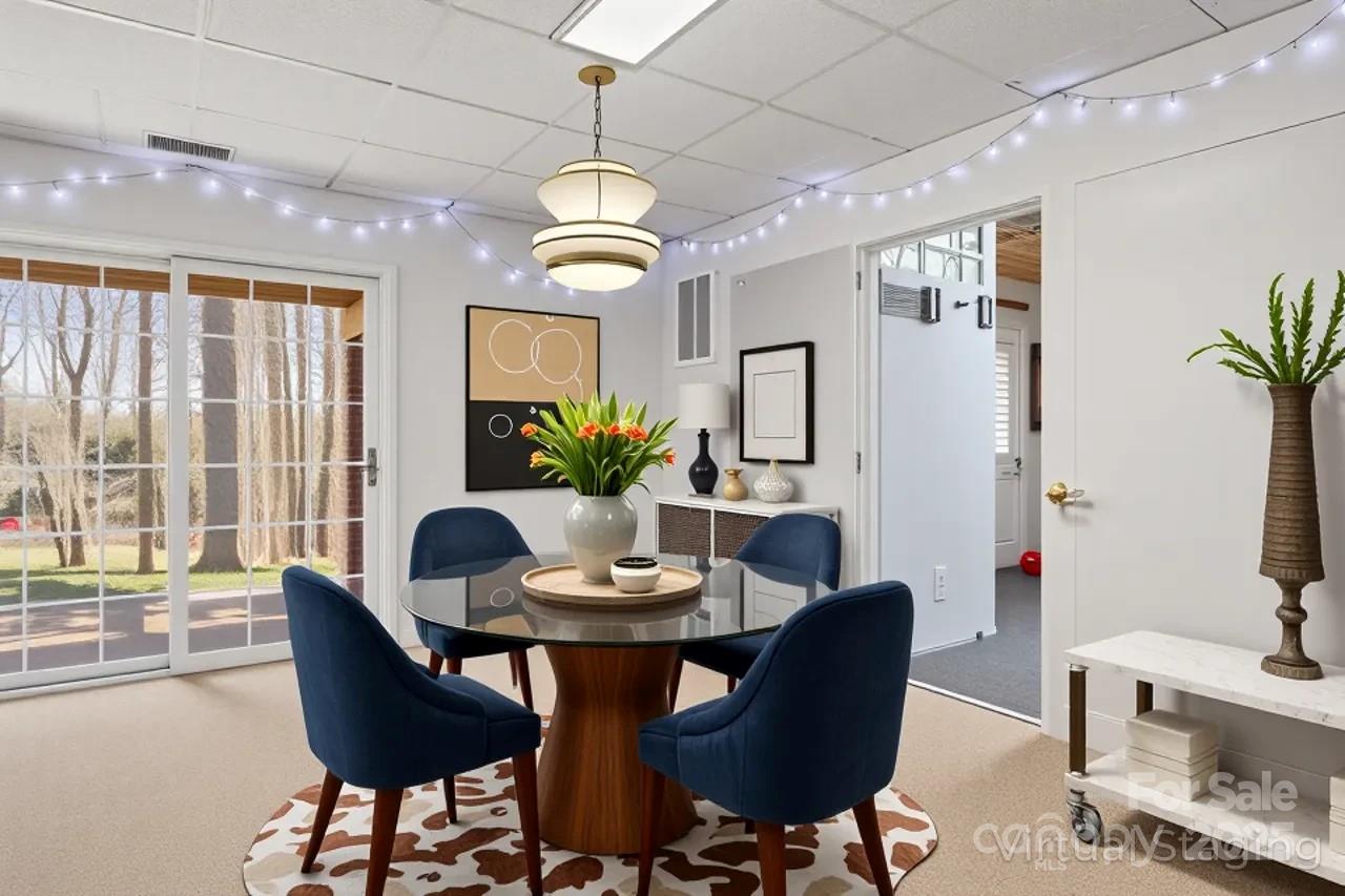 8802 Glenside Street