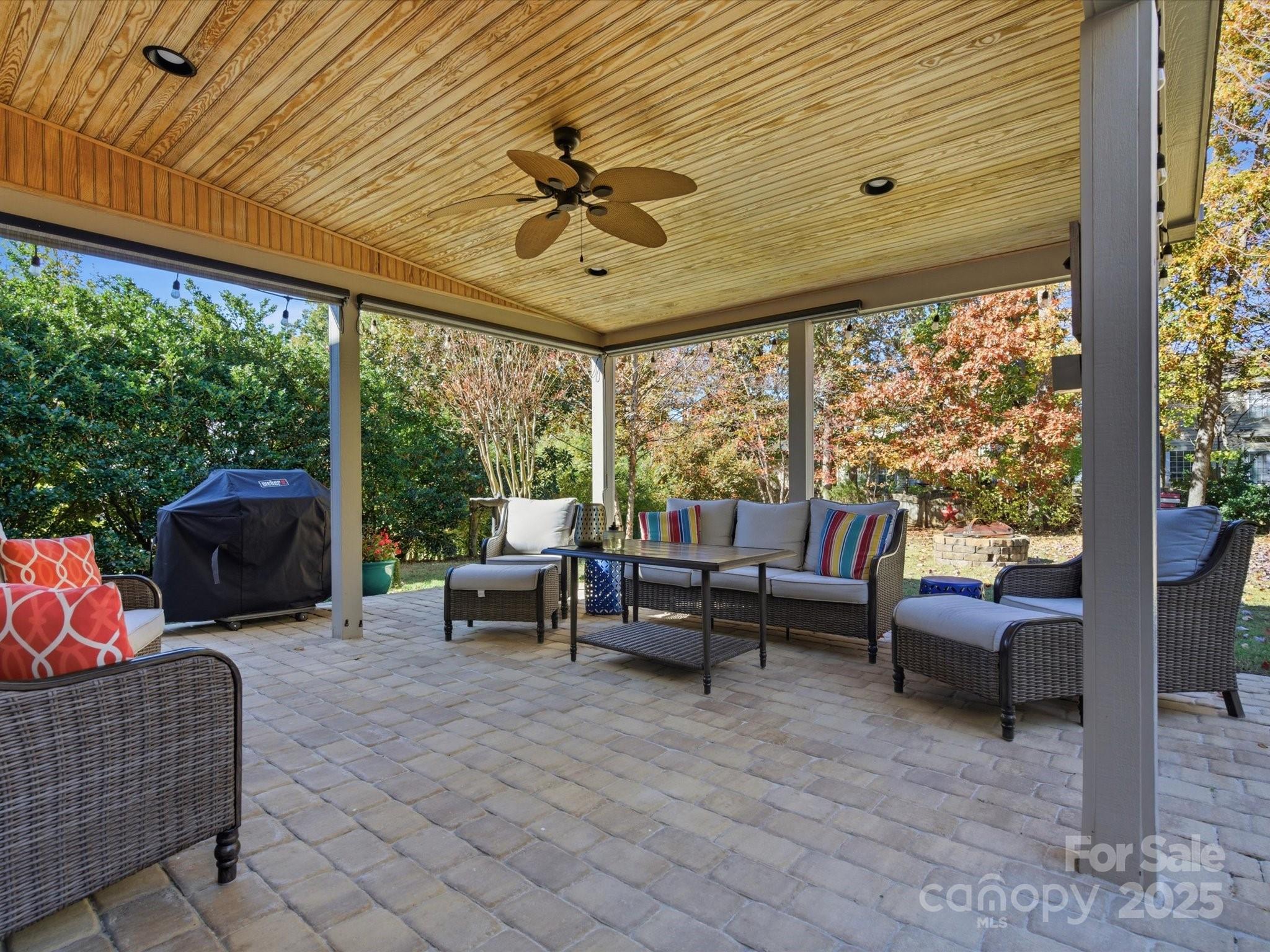 2522 Beacon Forest Drive