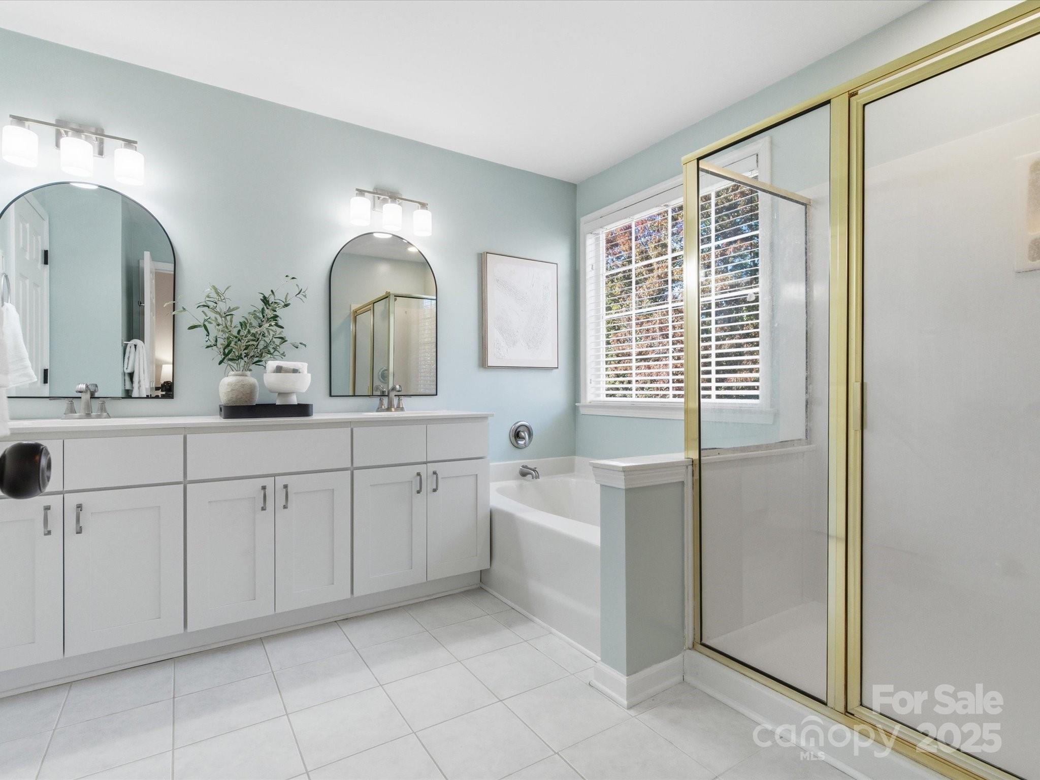 2522 Beacon Forest Drive