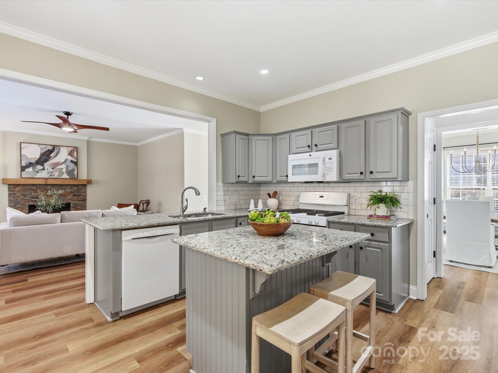 2522 Beacon Forest Drive