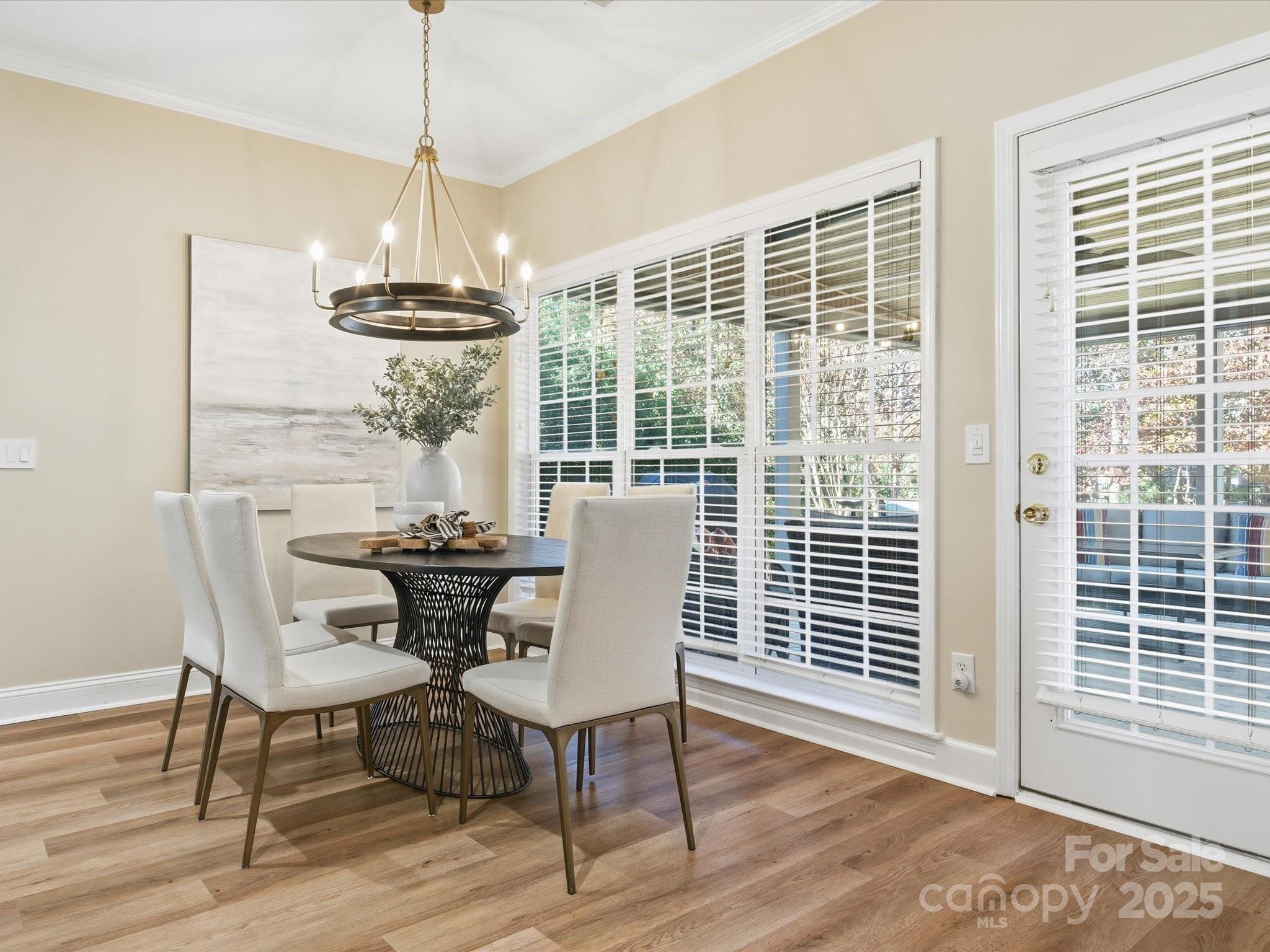2522 Beacon Forest Drive