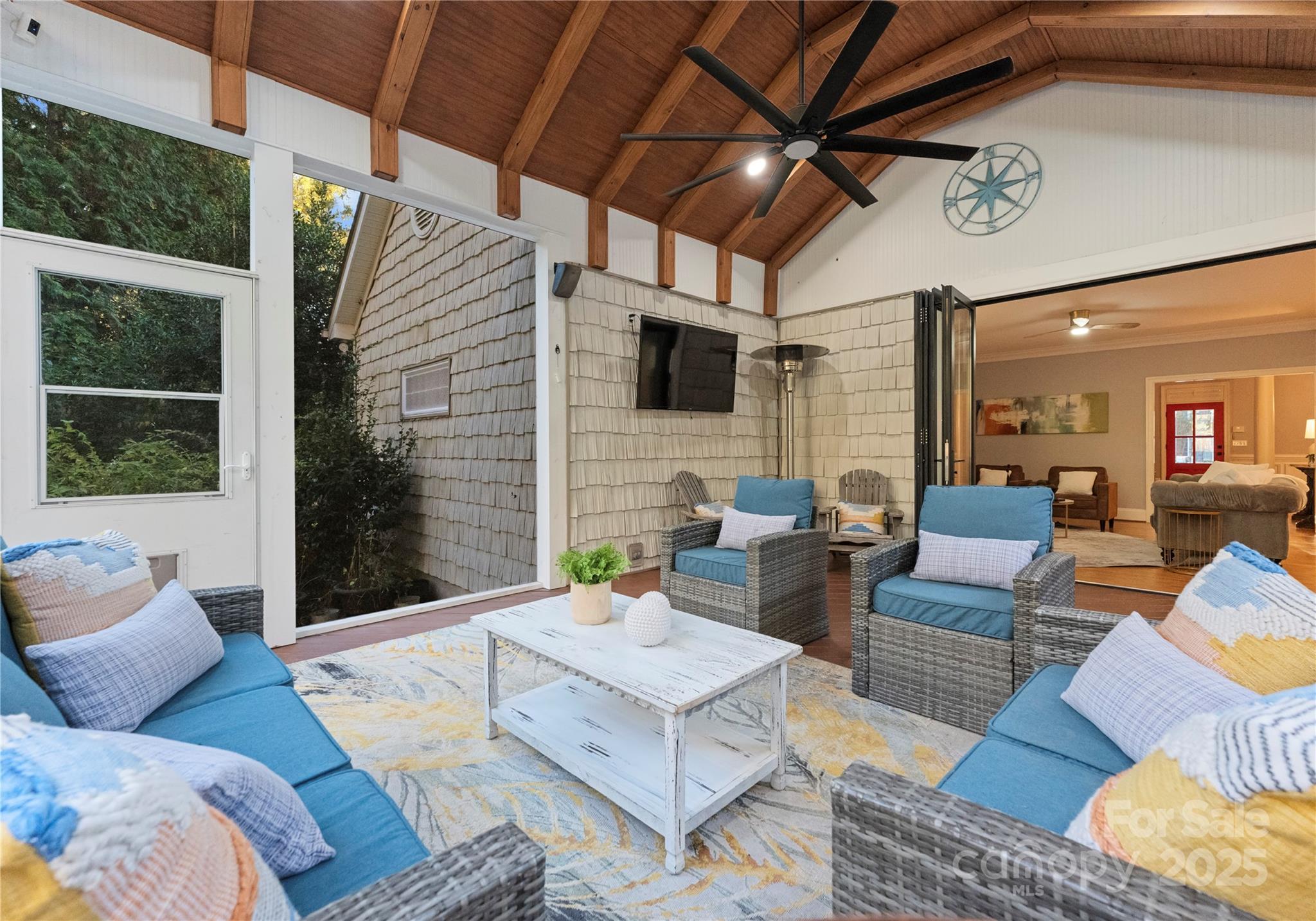 6011 Hunter Lane
