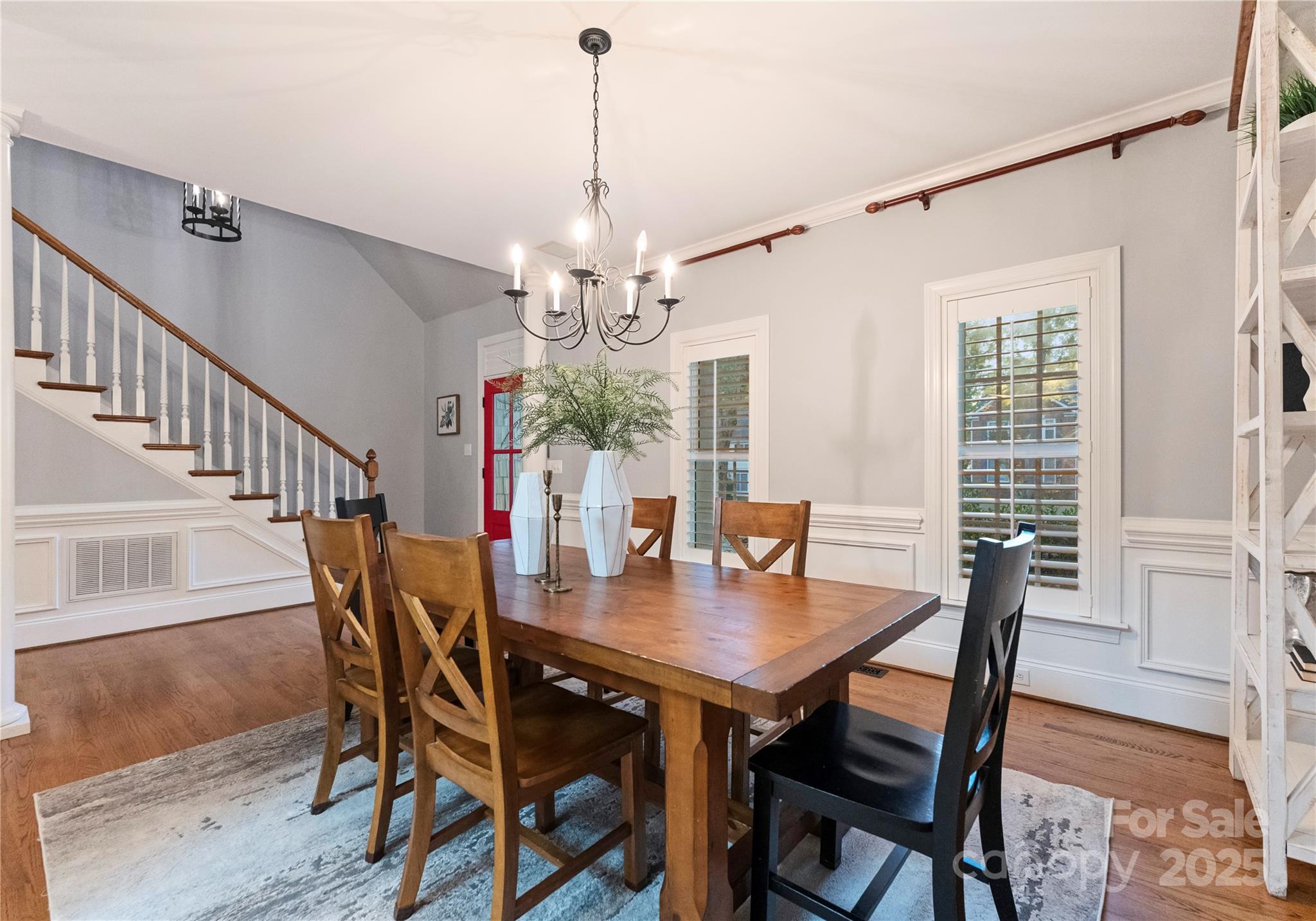 6011 Hunter Lane