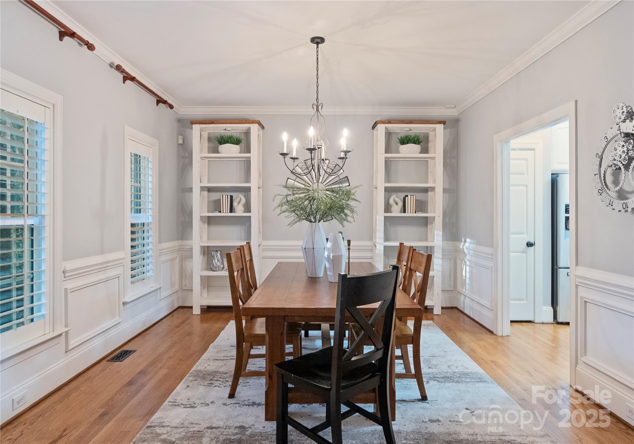 6011 Hunter Lane