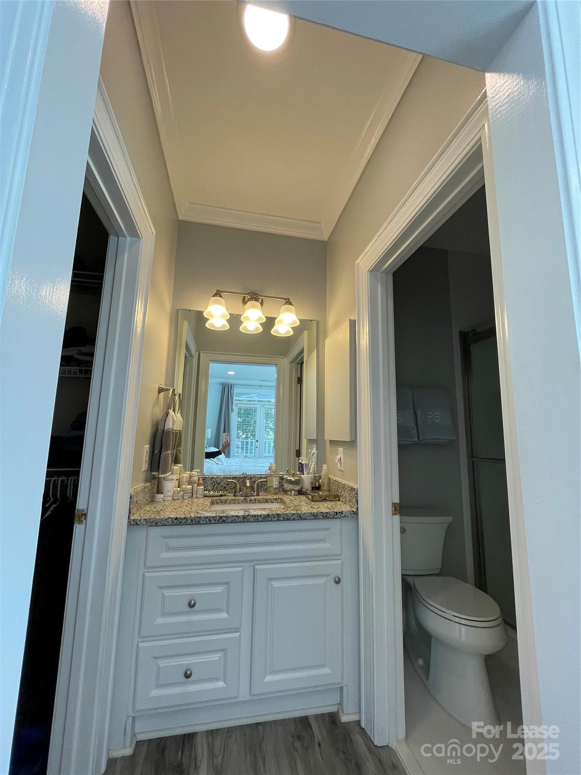 2315 Selwyn Avenue Unit: I