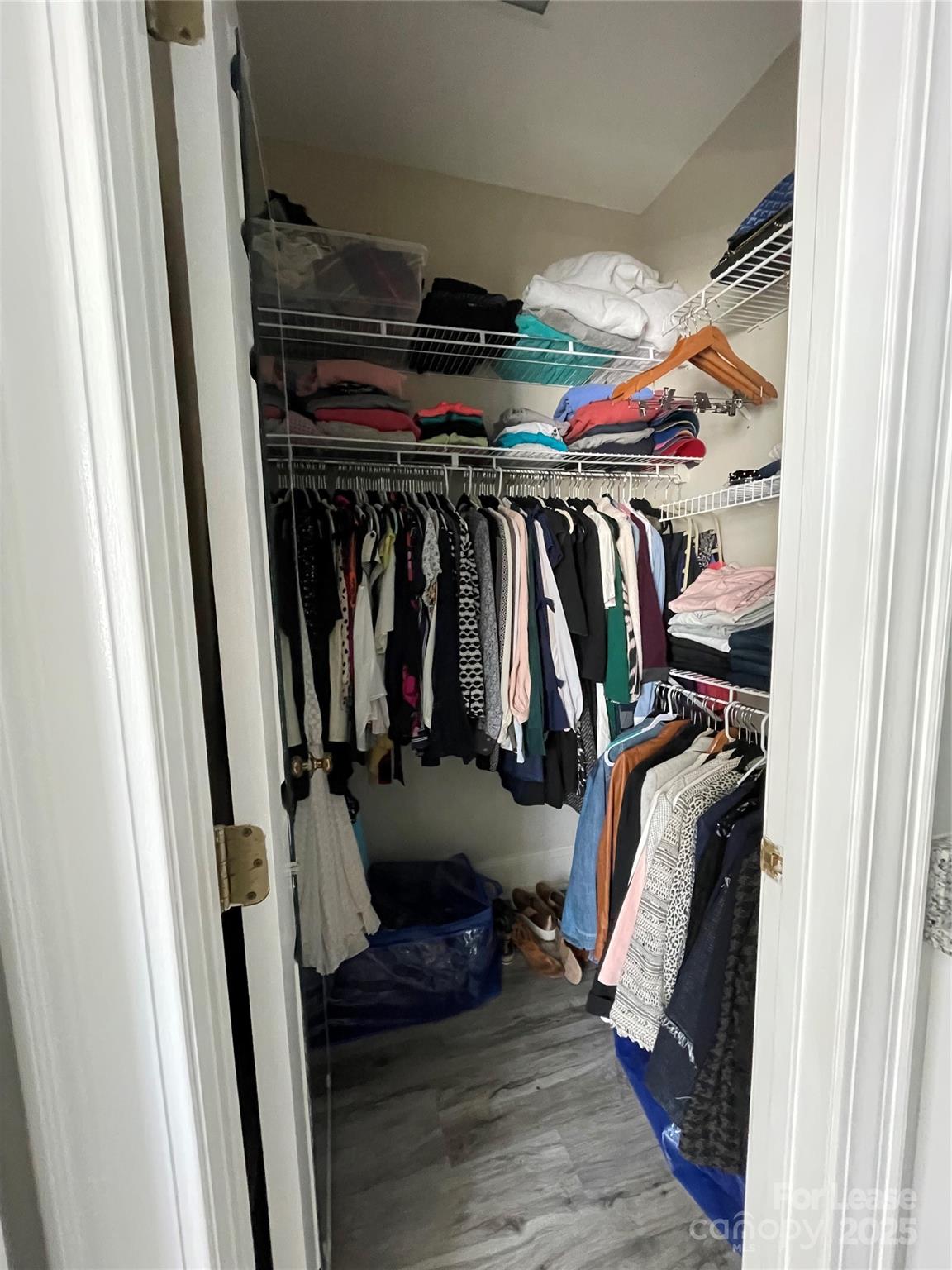 2315 Selwyn Avenue Unit: I