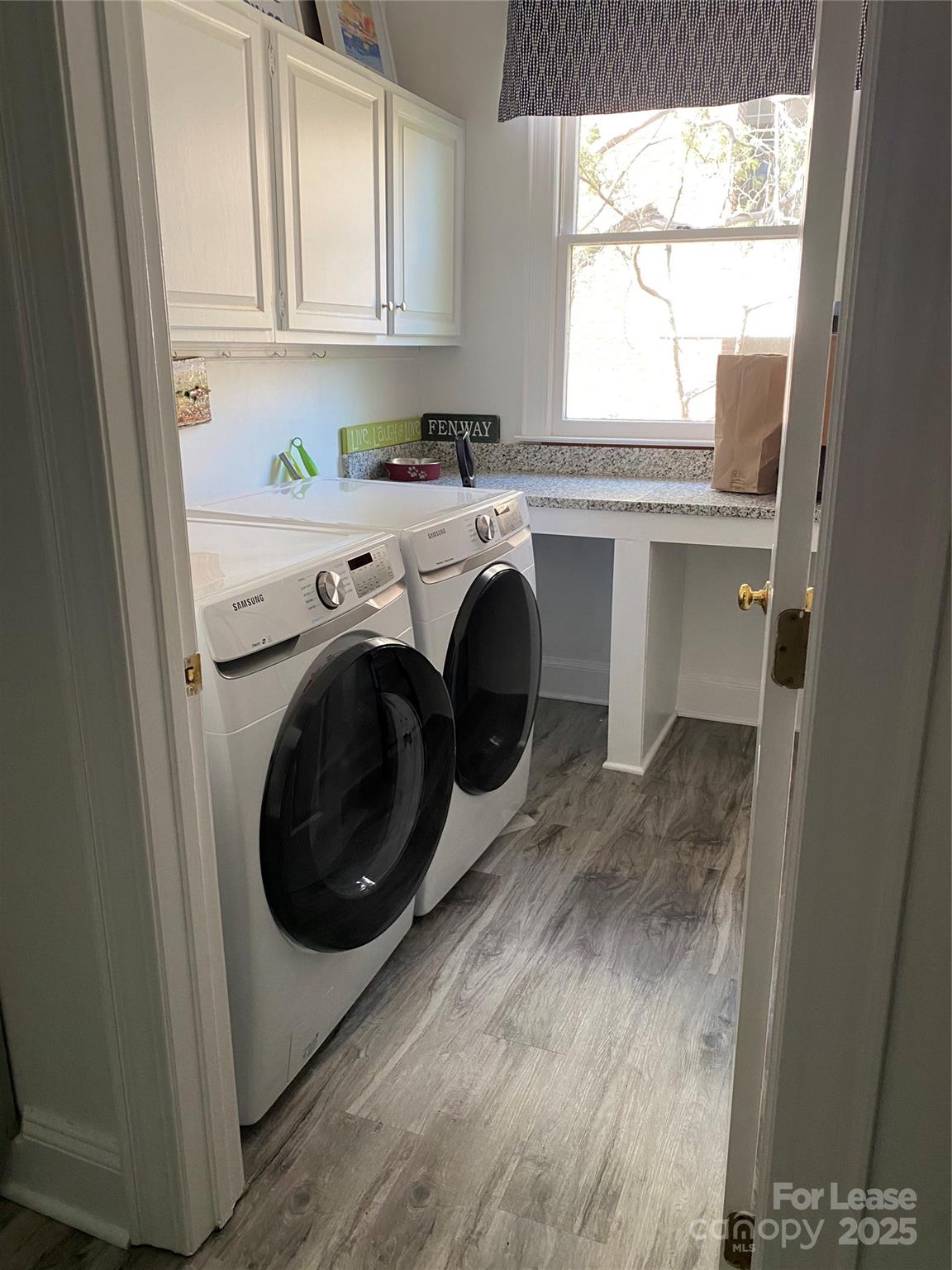 2315 Selwyn Avenue Unit: I