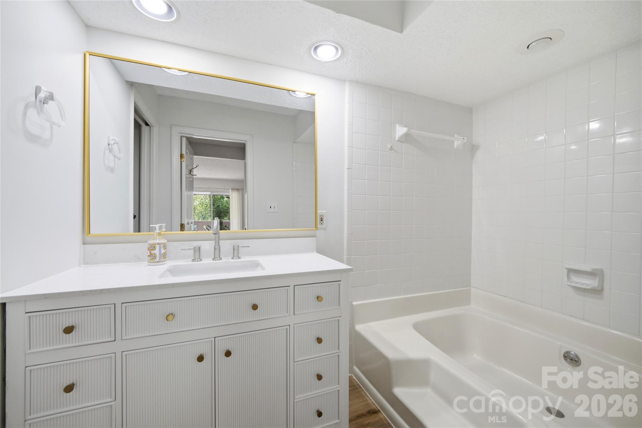 7429 Ashfield Court