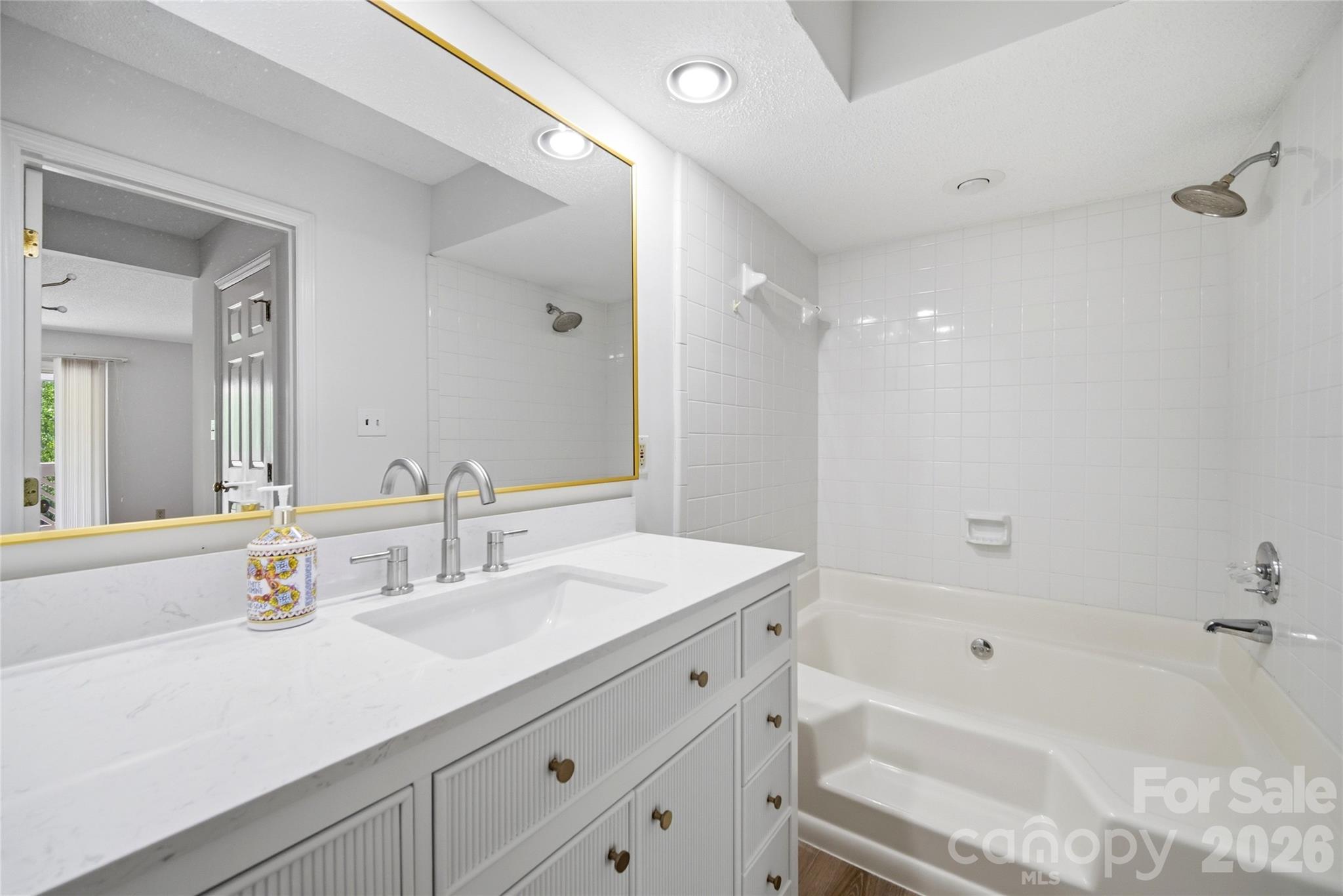 7429 Ashfield Court