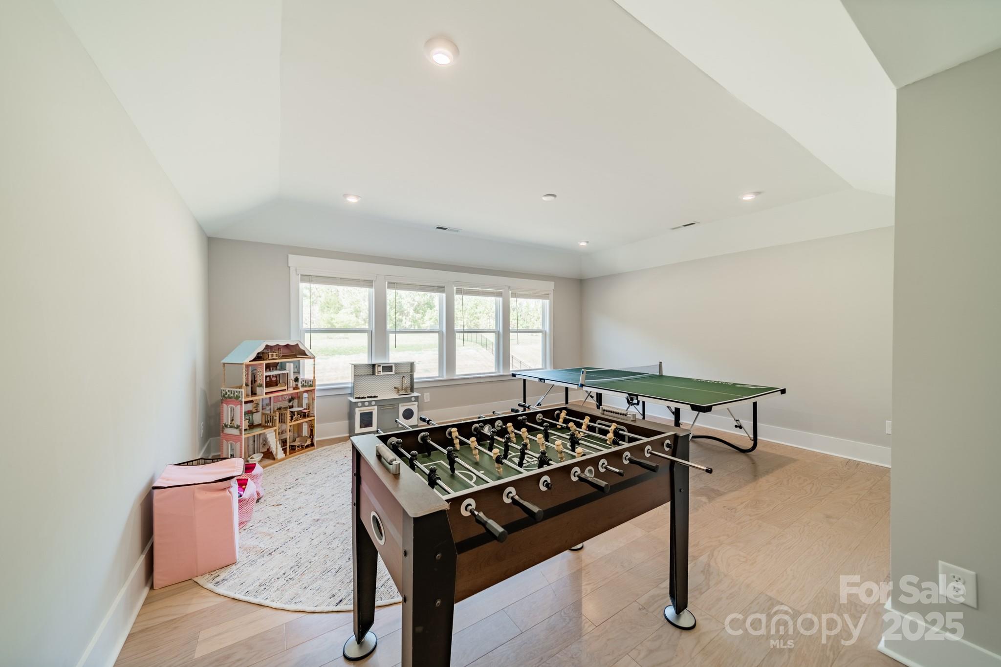 724 Cavesson Way