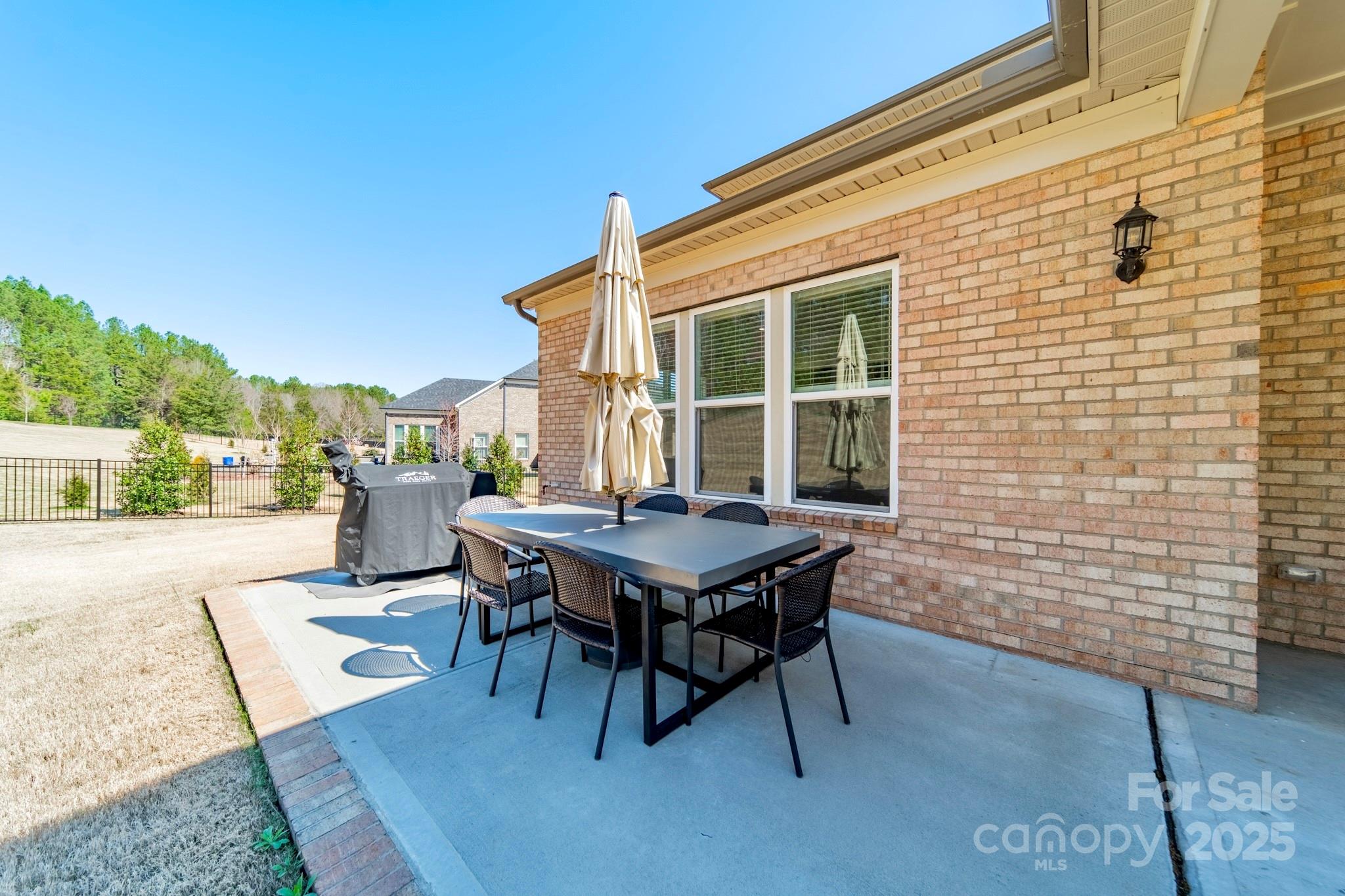 724 Cavesson Way