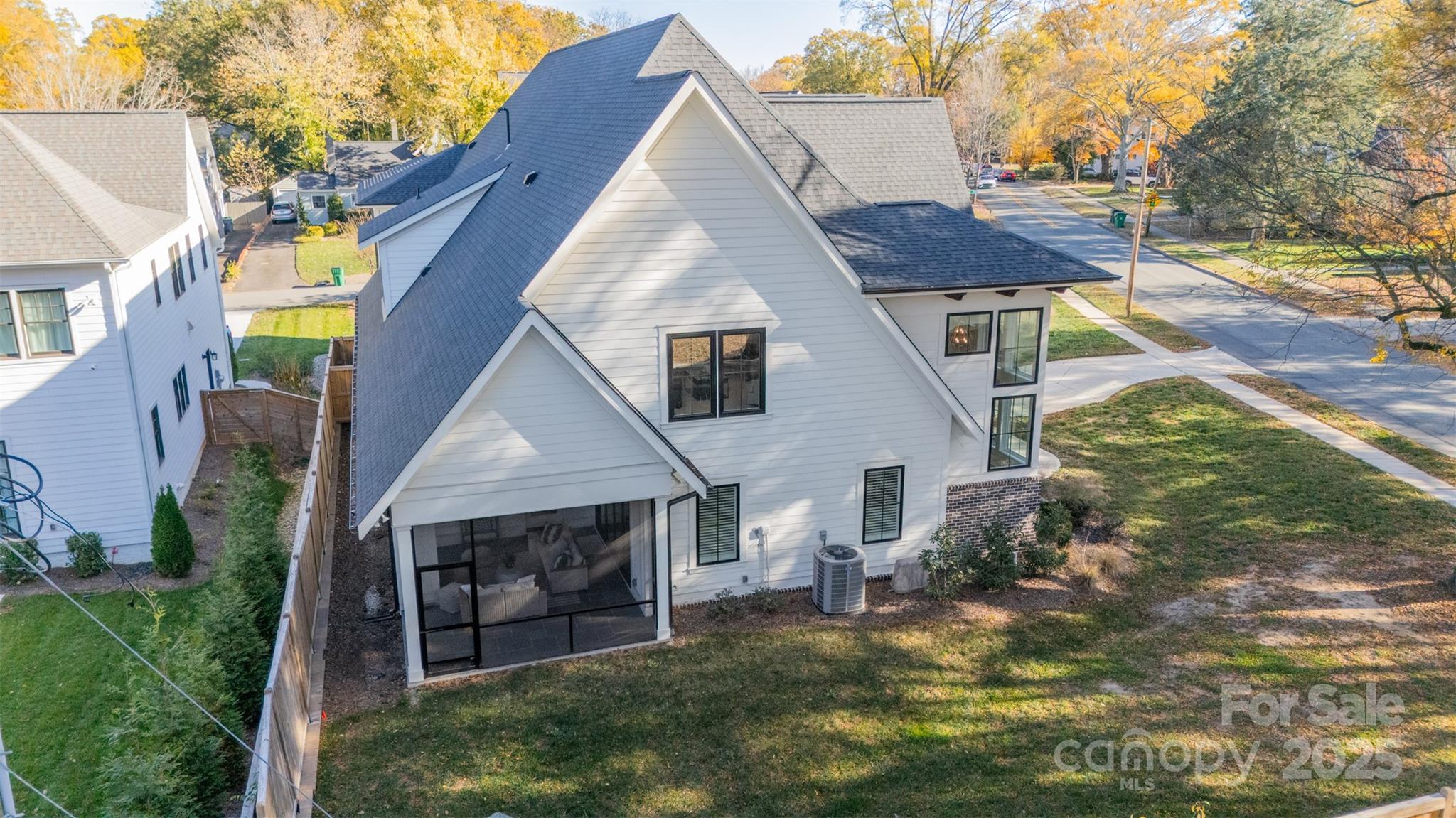 953 Poindexter Drive