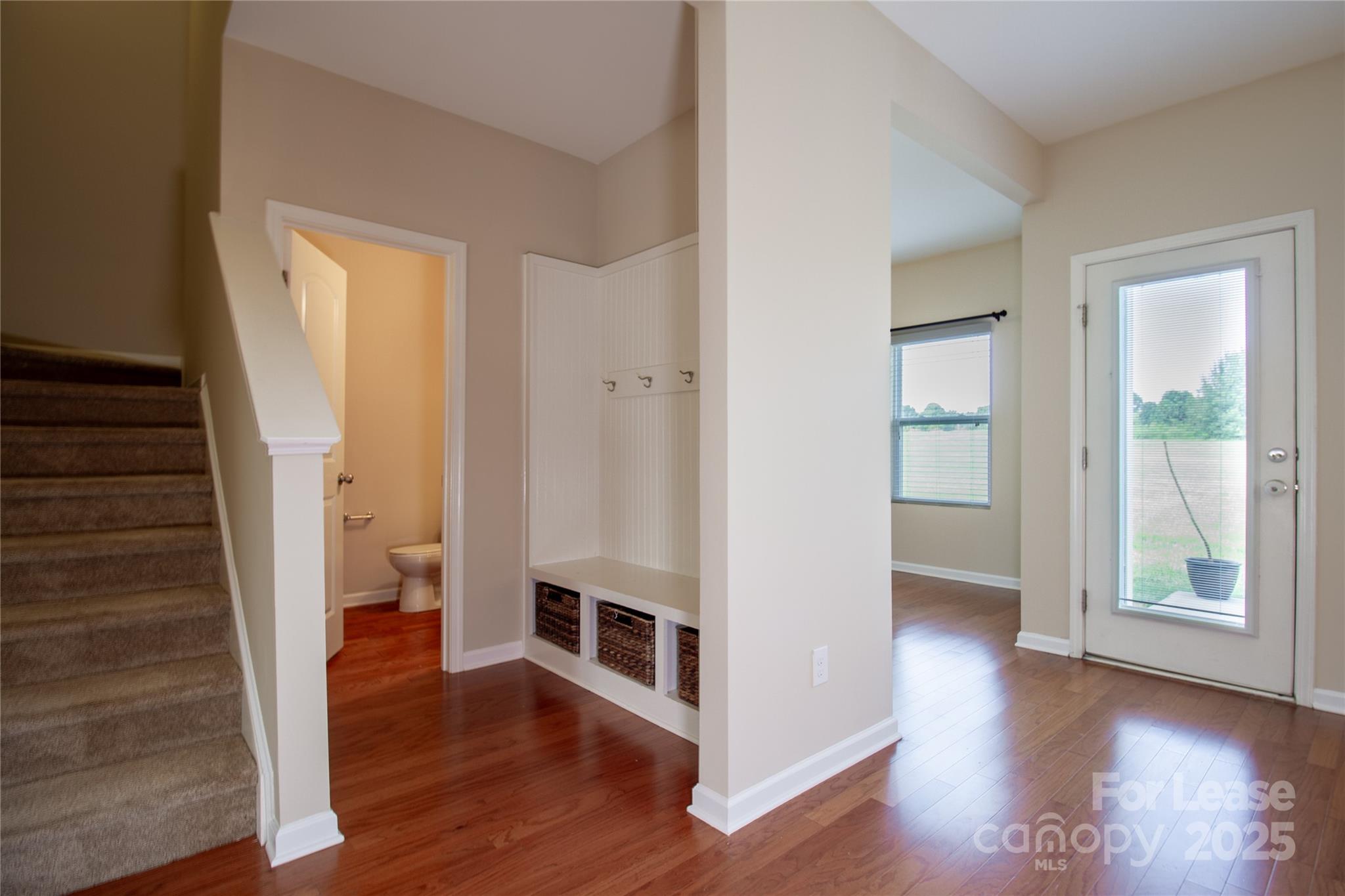 824 Summerlake Drive