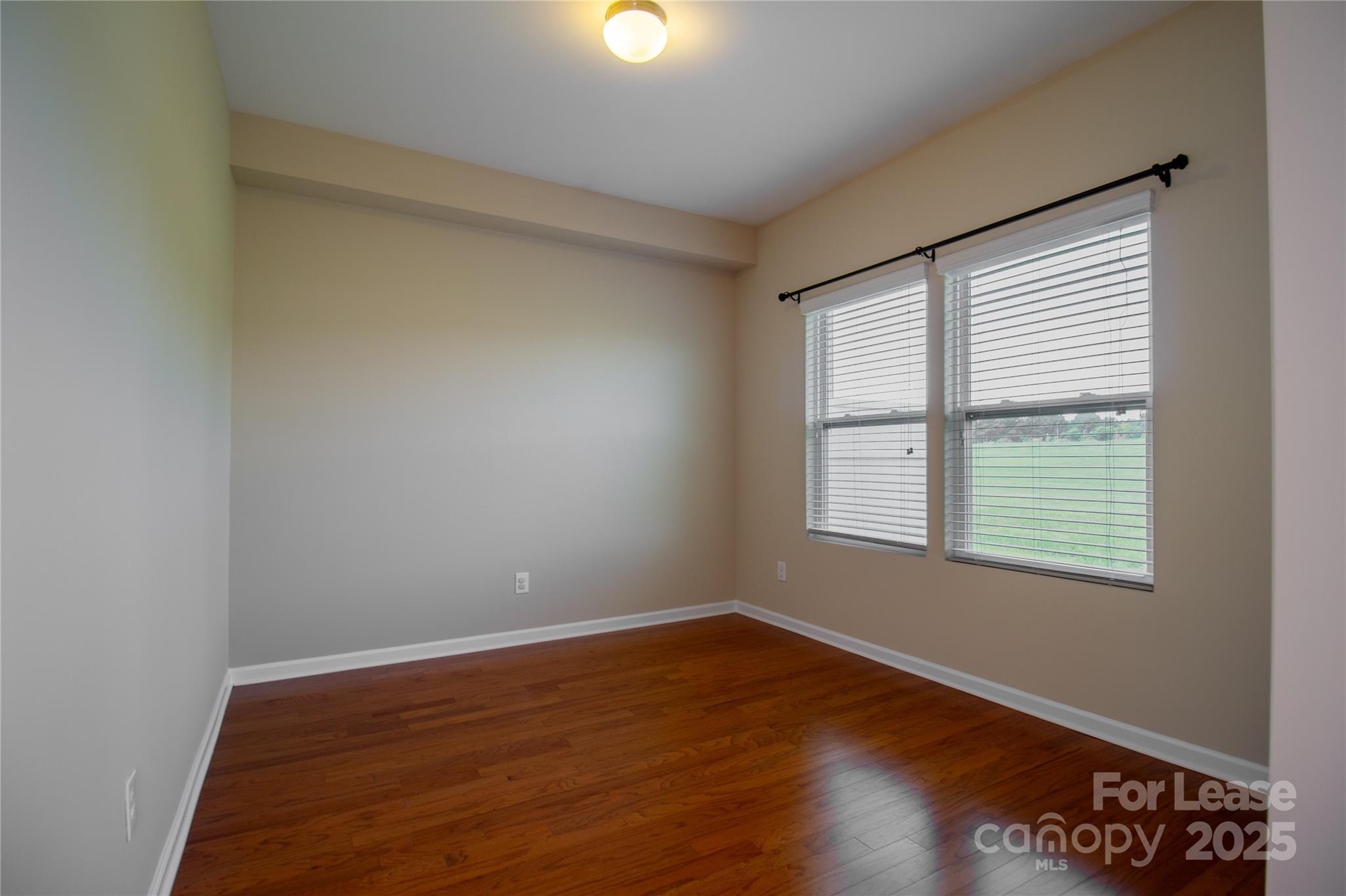824 Summerlake Drive
