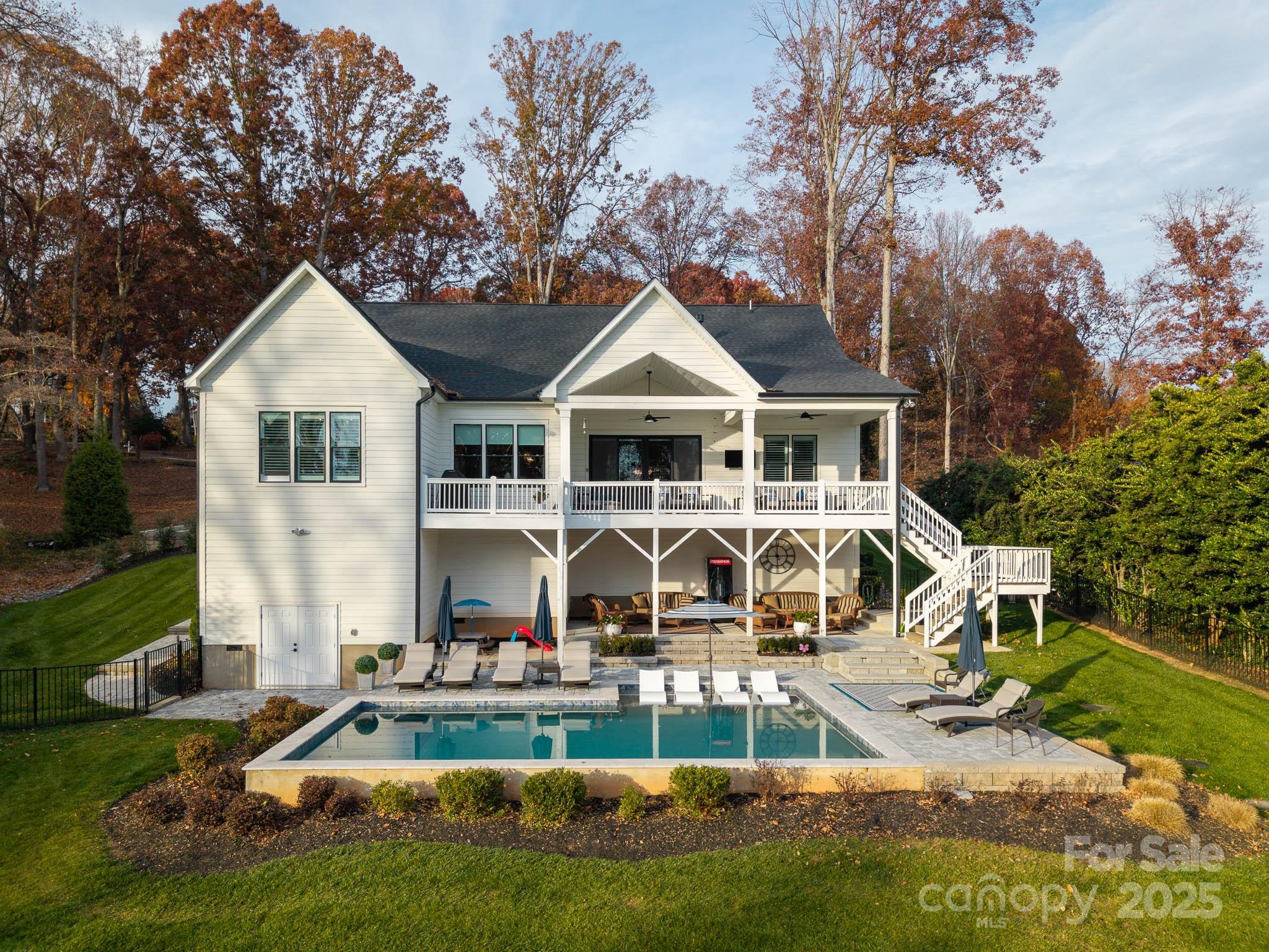 172 Broadbill Drive