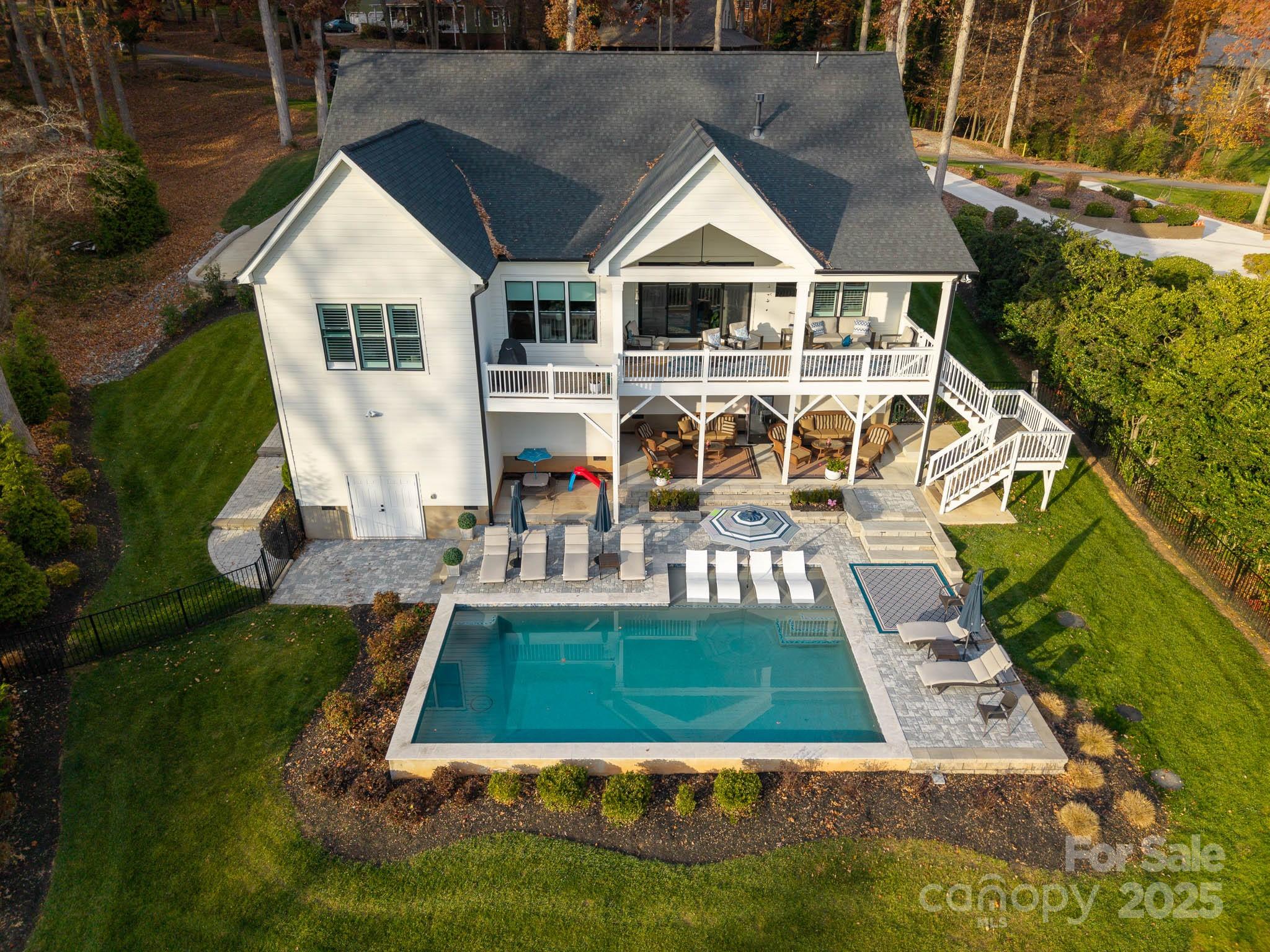 172 Broadbill Drive