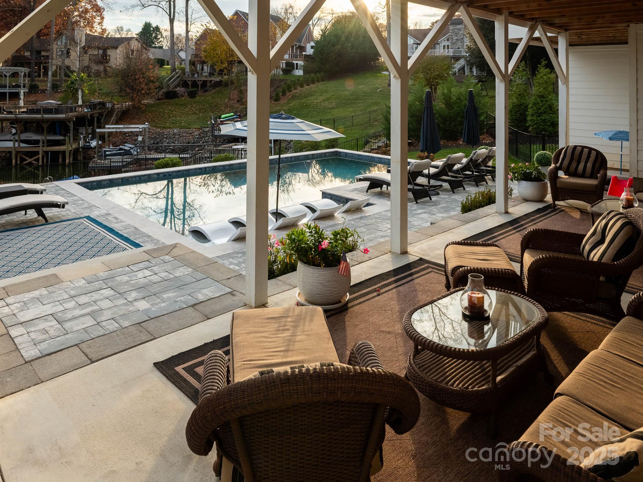 172 Broadbill Drive