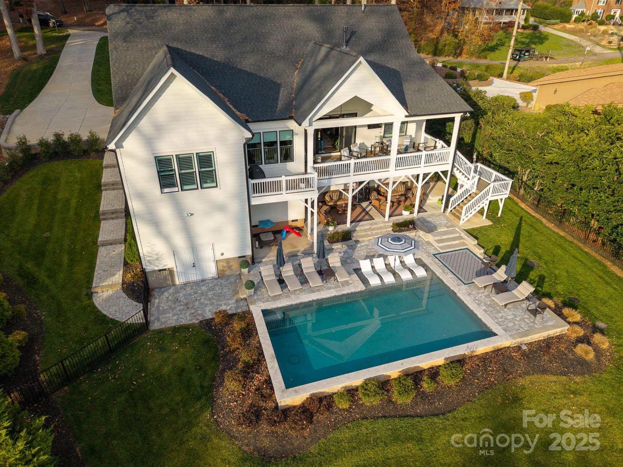 172 Broadbill Drive