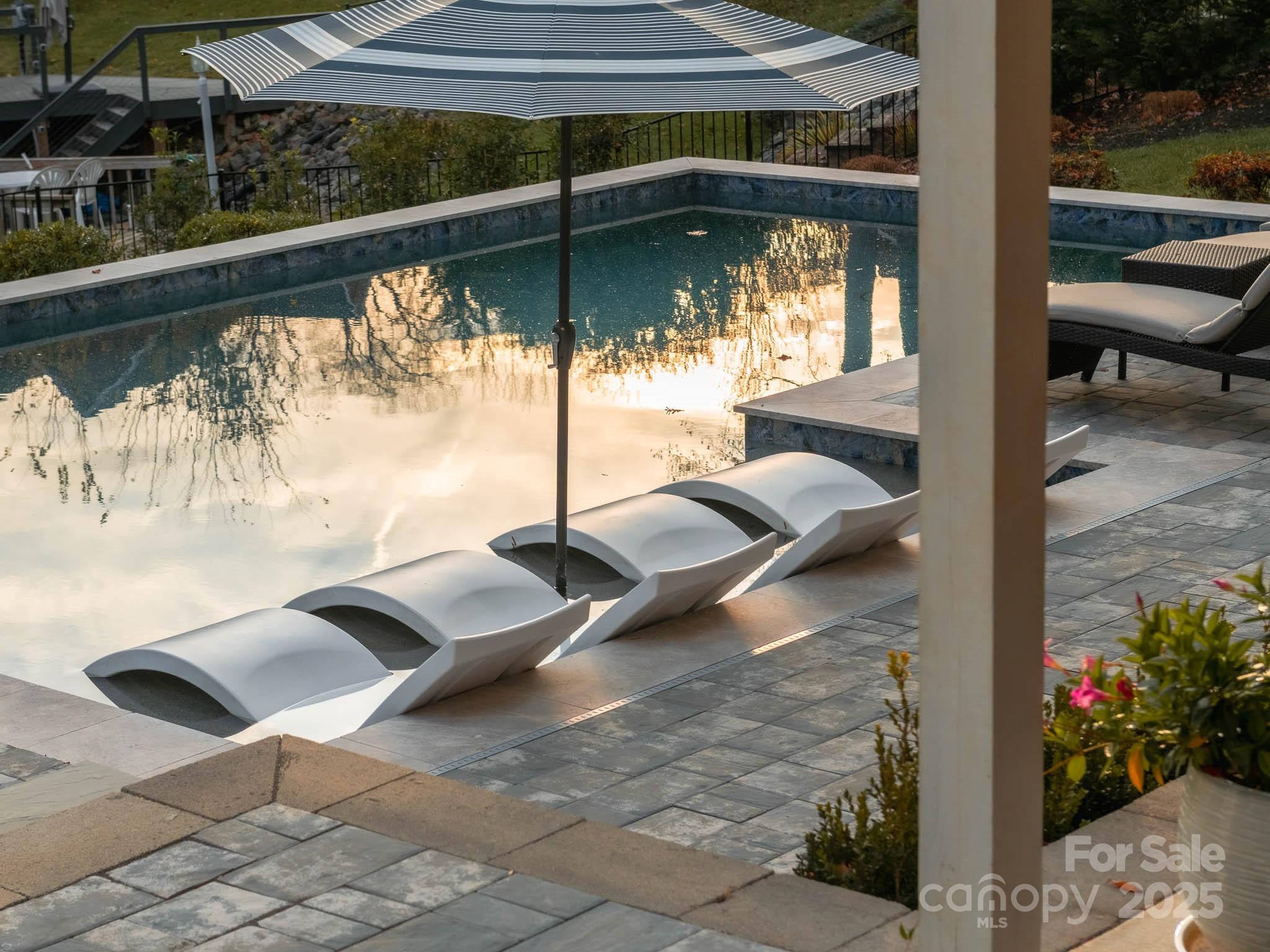 172 Broadbill Drive