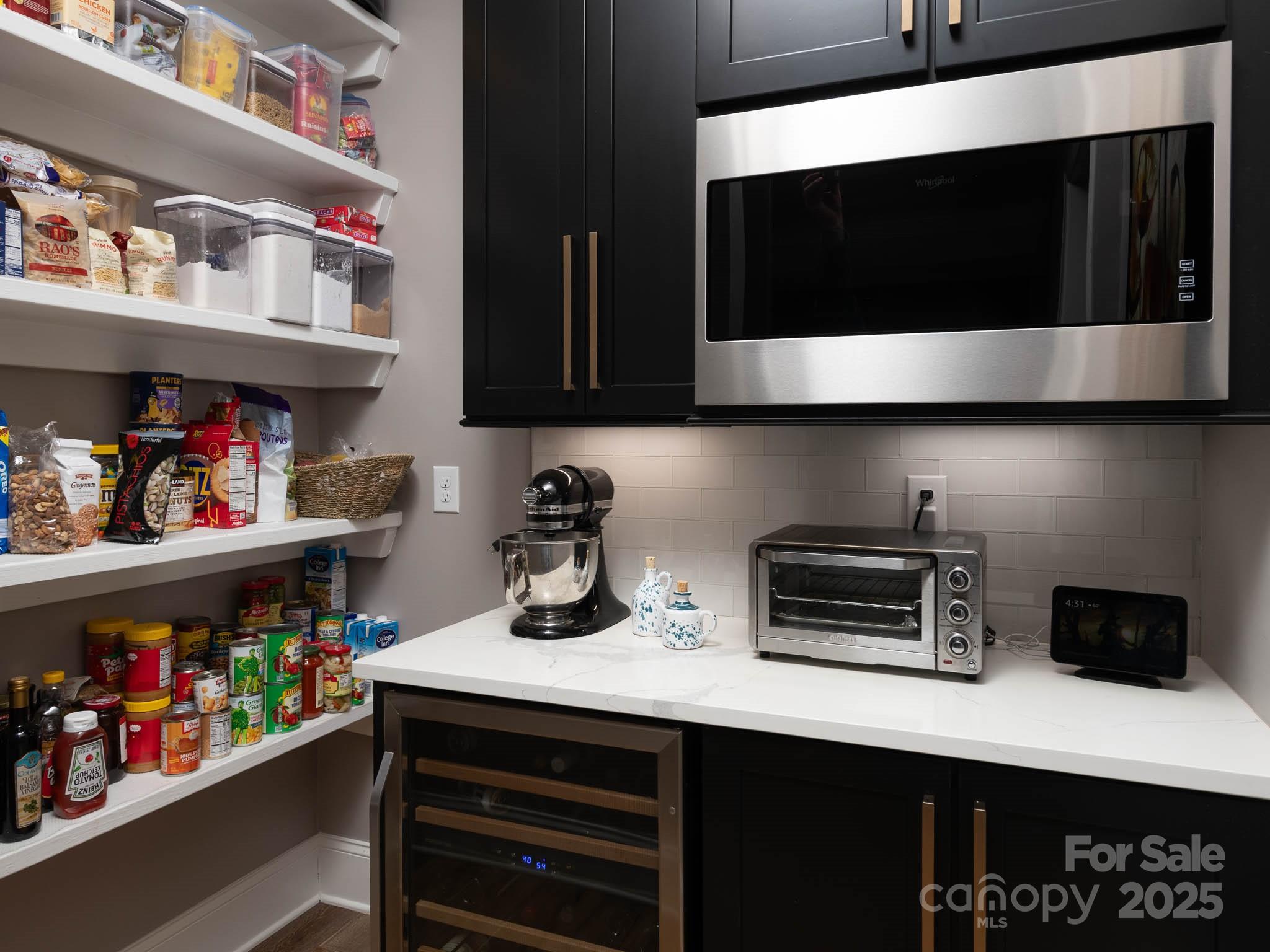172 Broadbill Drive