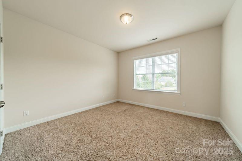 2762 Red Maple Lane