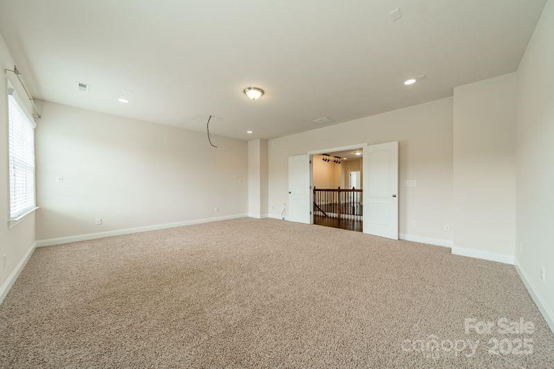 2762 Red Maple Lane