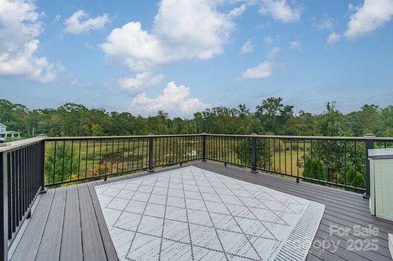 2762 Red Maple Lane
