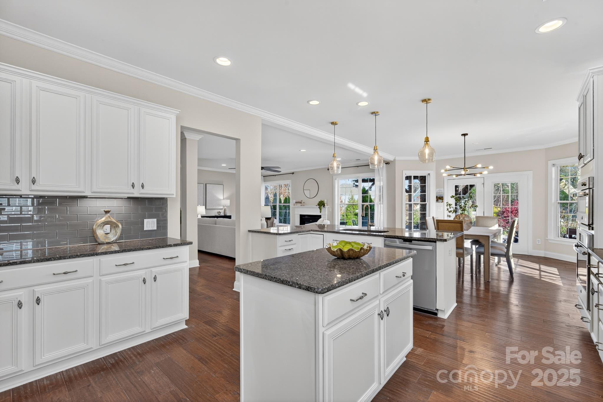 2762 Red Maple Lane