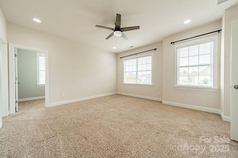 2762 Red Maple Lane