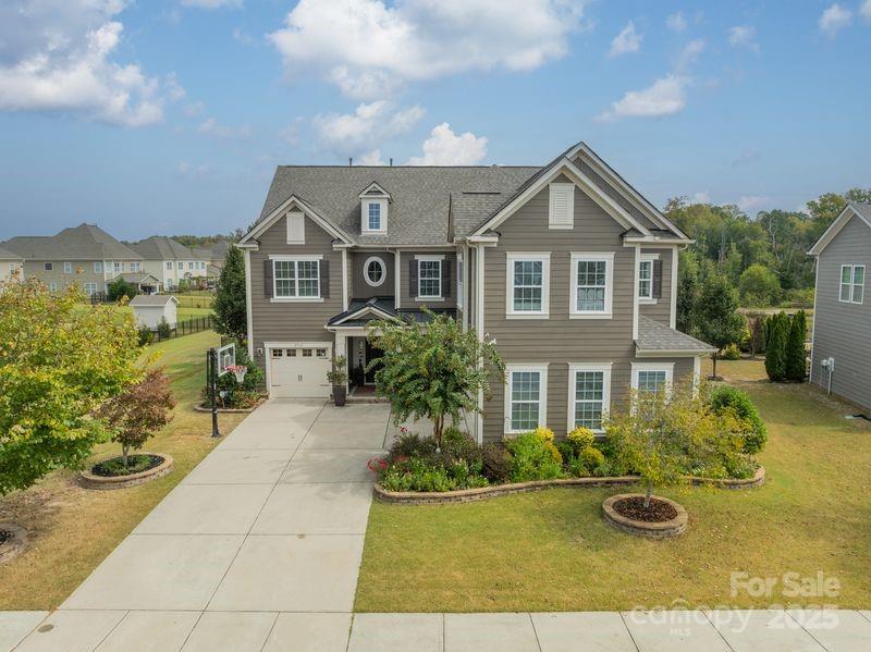 2762 Red Maple Lane