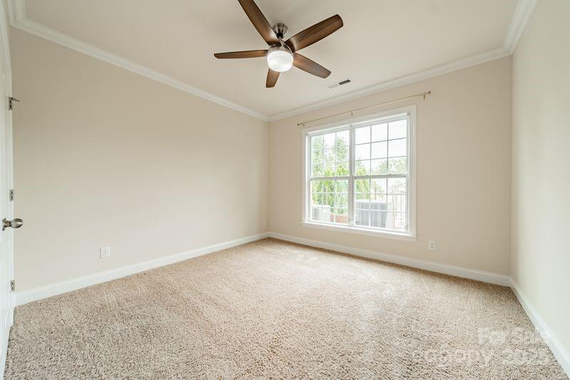 2762 Red Maple Lane