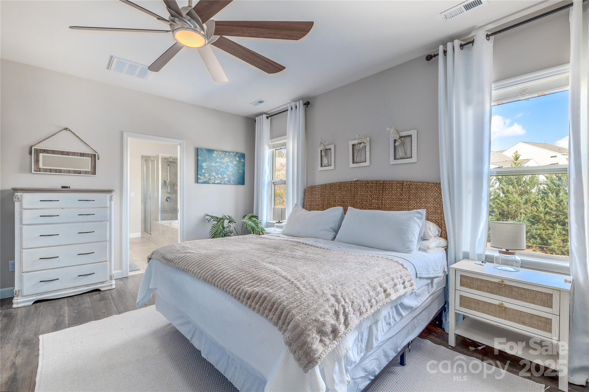 1005 Dunwoody Drive
