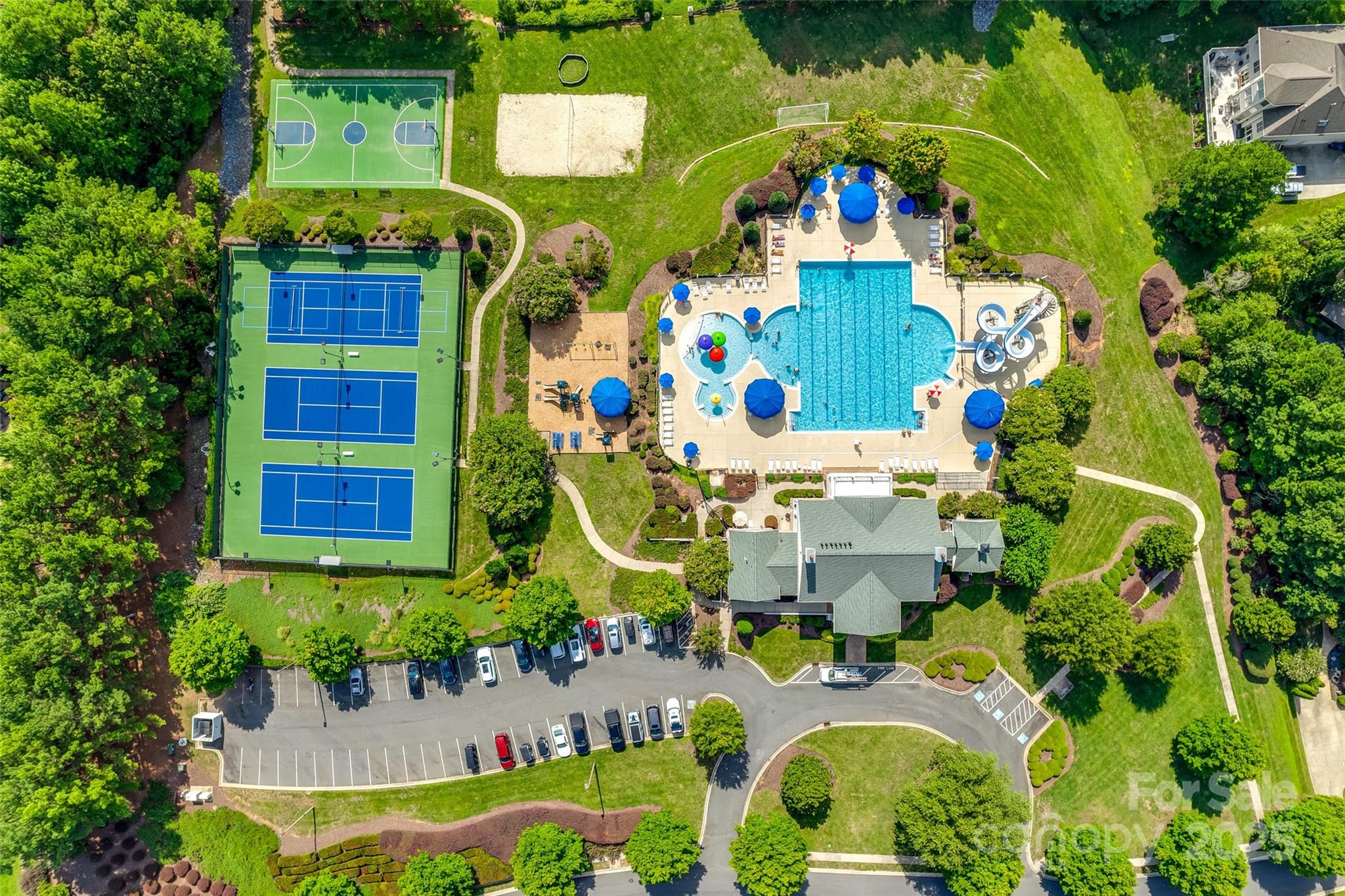 1005 Dunwoody Drive