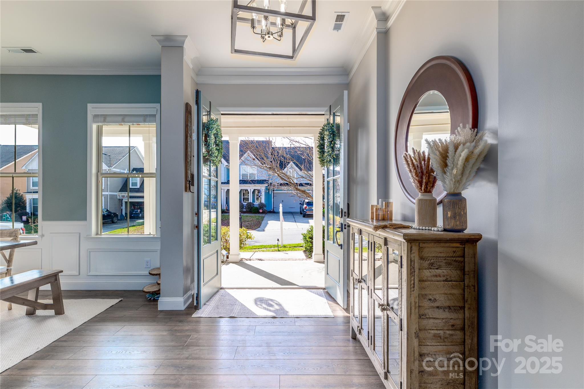 1005 Dunwoody Drive