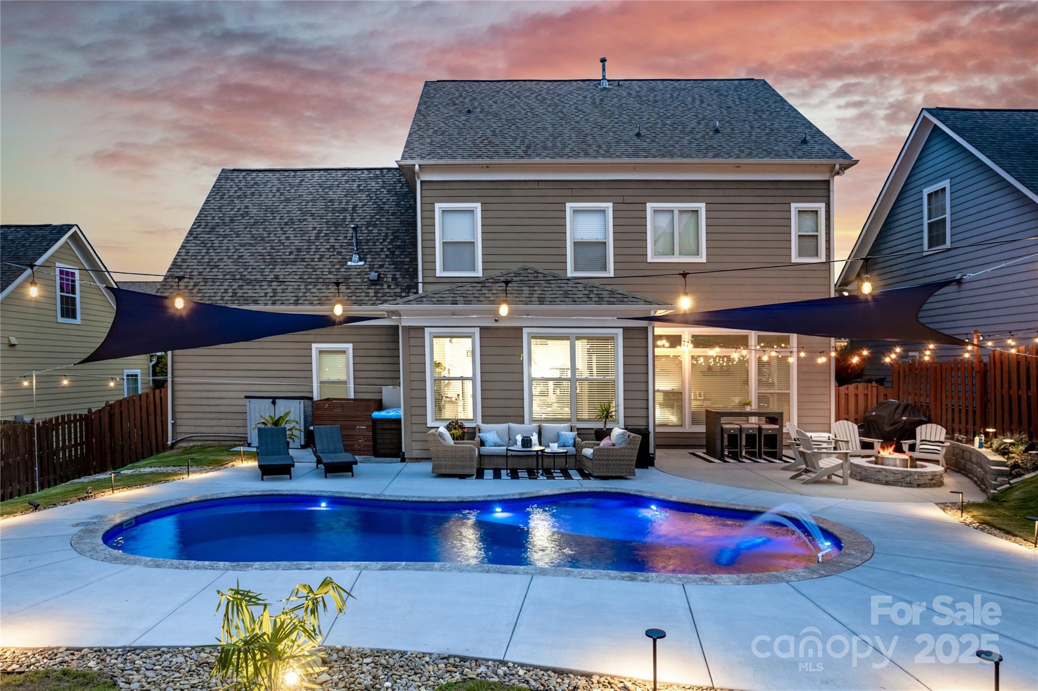 1005 Dunwoody Drive