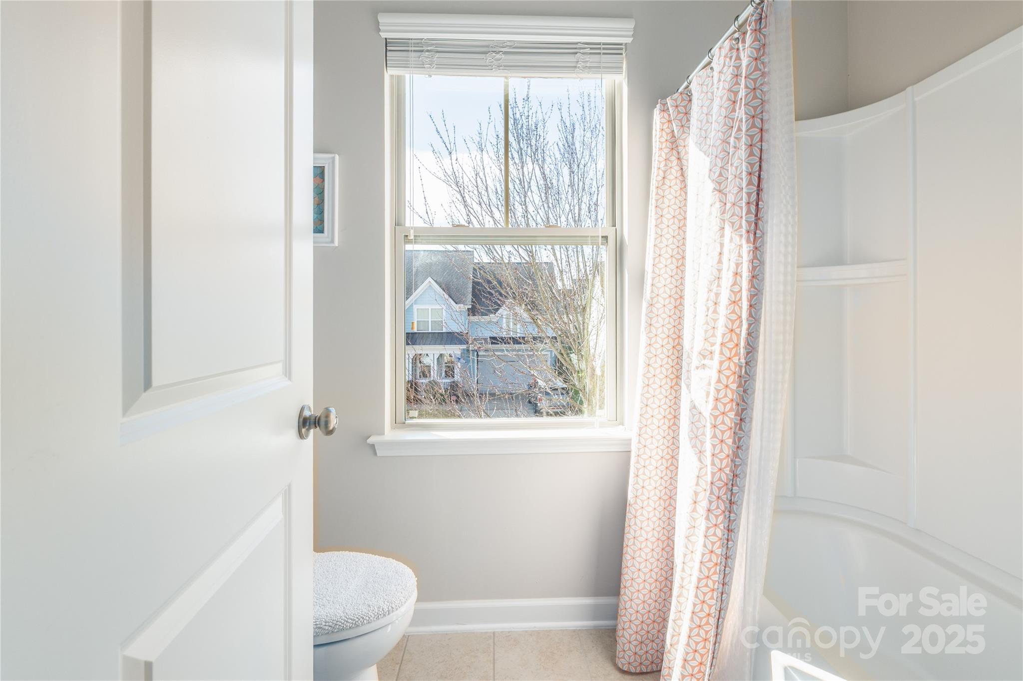 1005 Dunwoody Drive