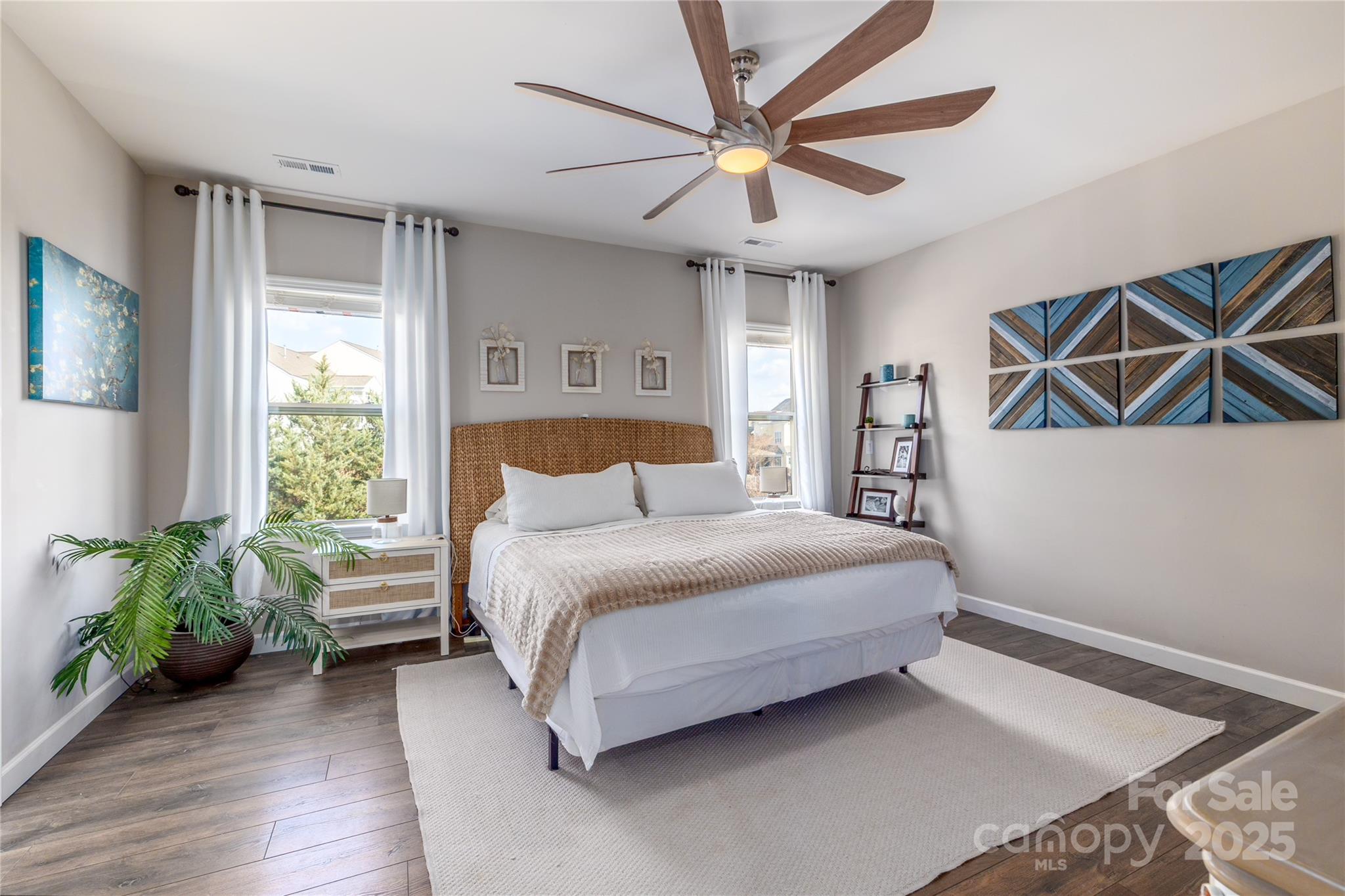 1005 Dunwoody Drive