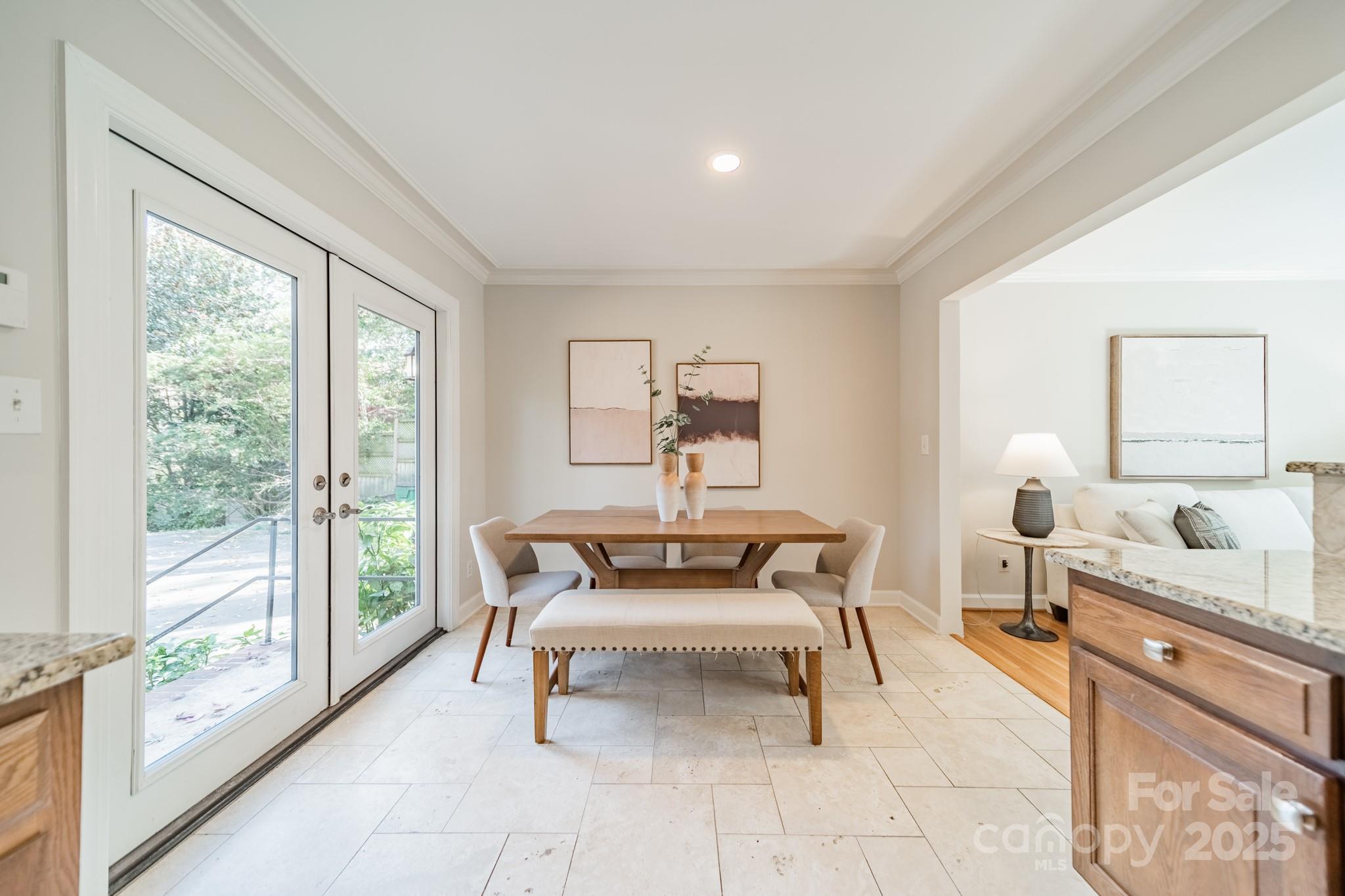 3221 Northampton Drive