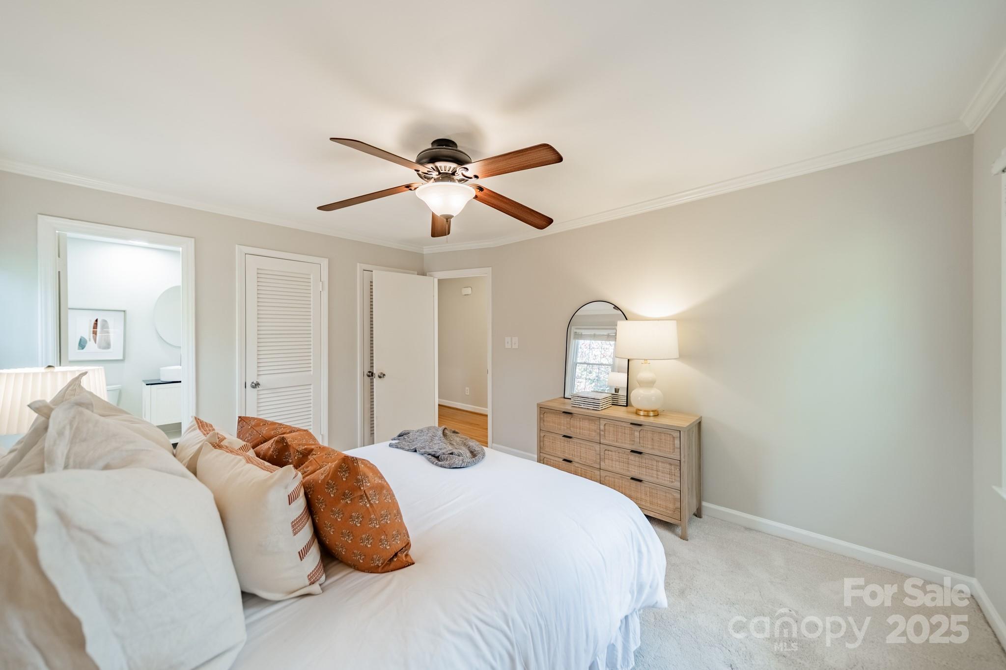 3221 Northampton Drive