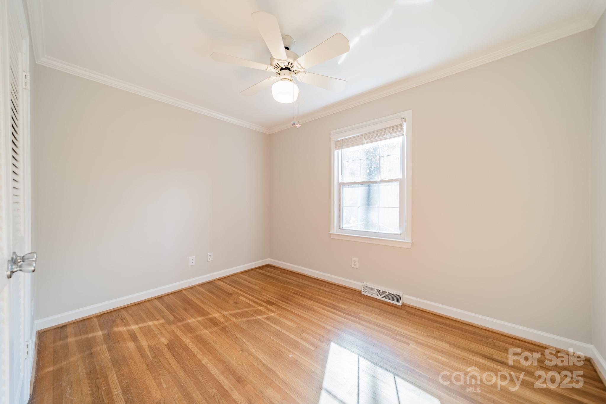 3221 Northampton Drive