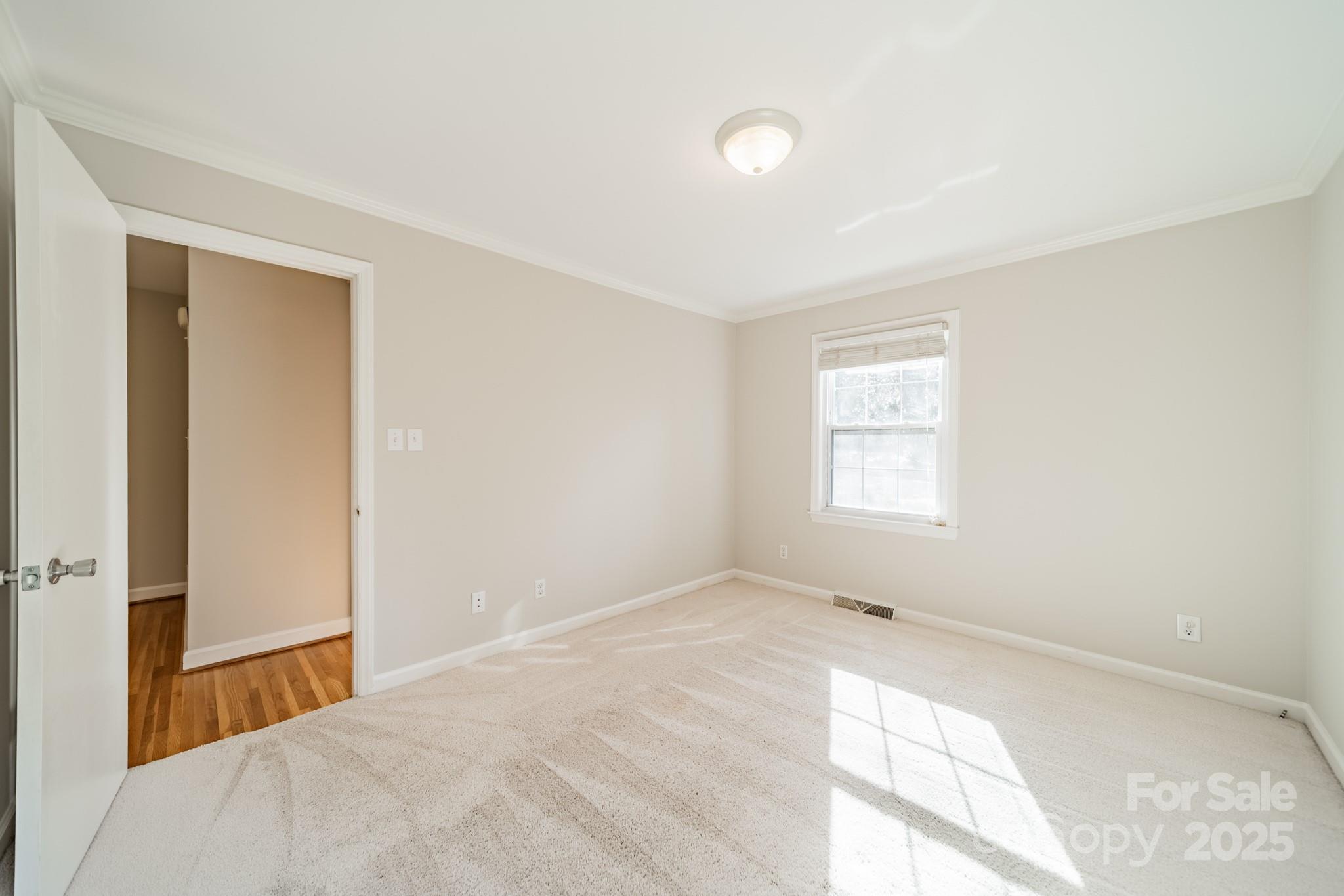 3221 Northampton Drive
