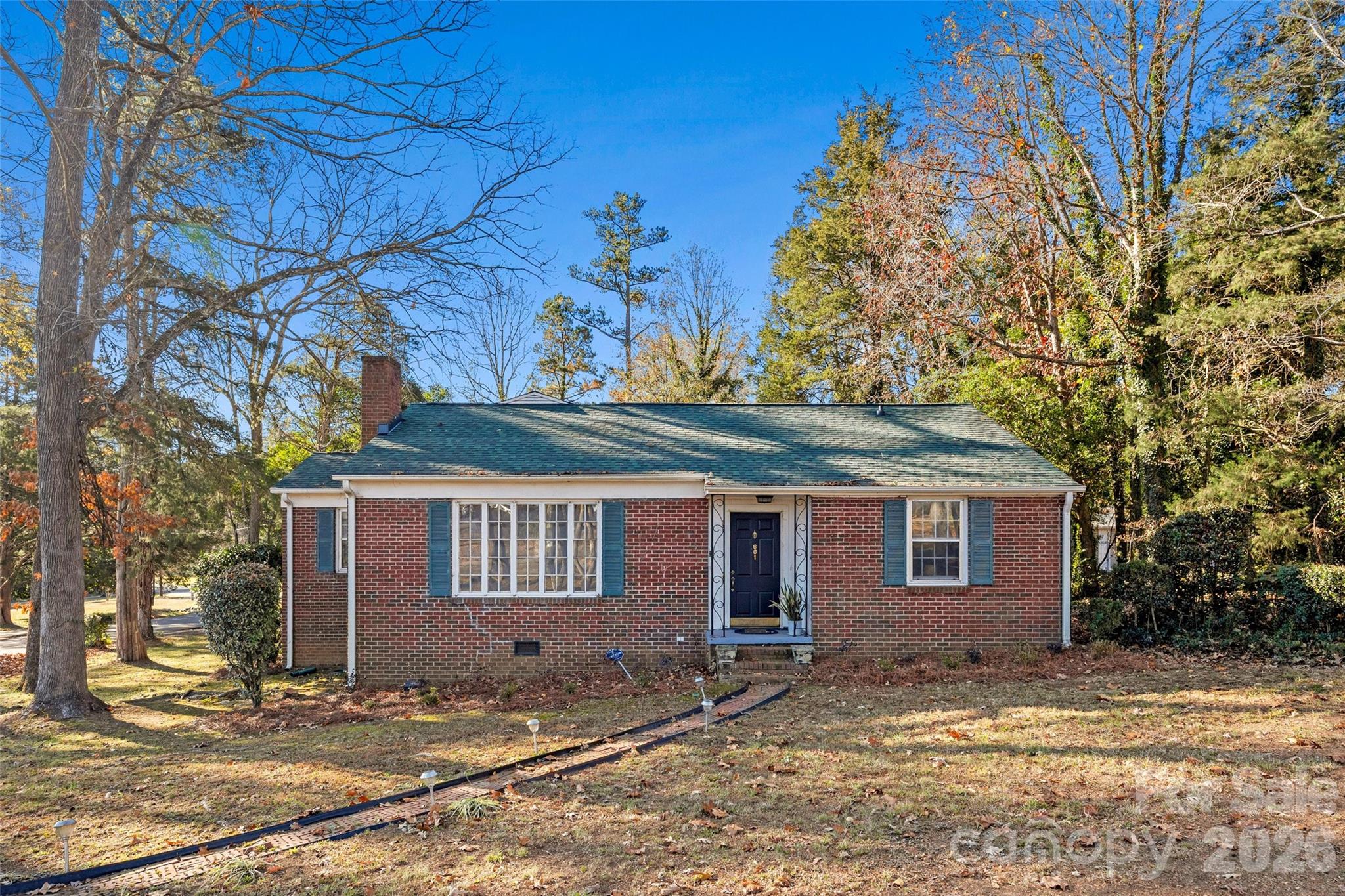 601 Country Club Drive