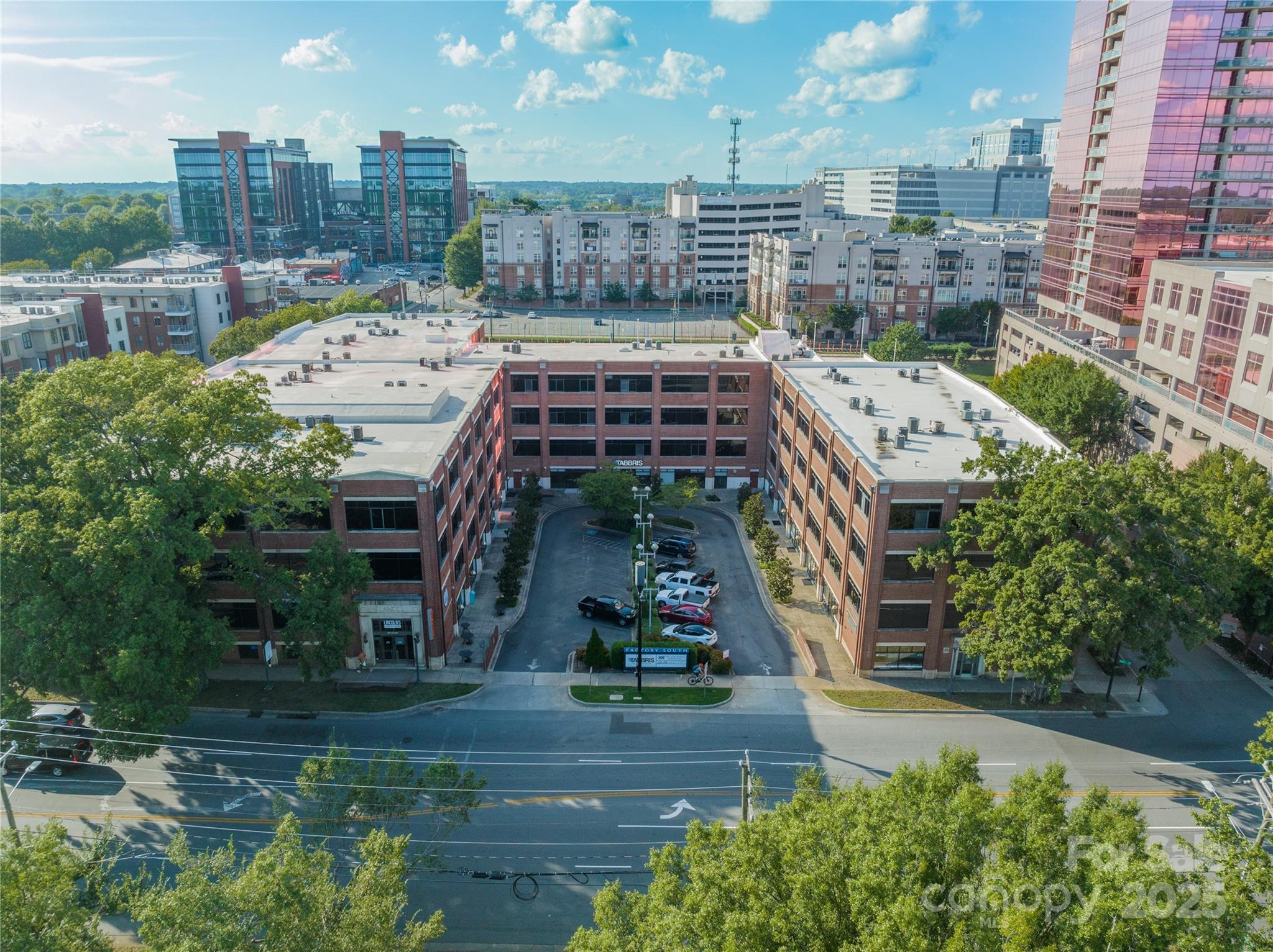 310 Arlington Avenue Unit: 317